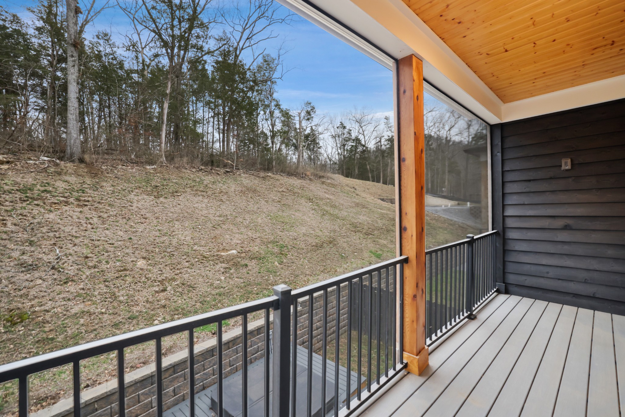 7674 Sawyer Brown Rd