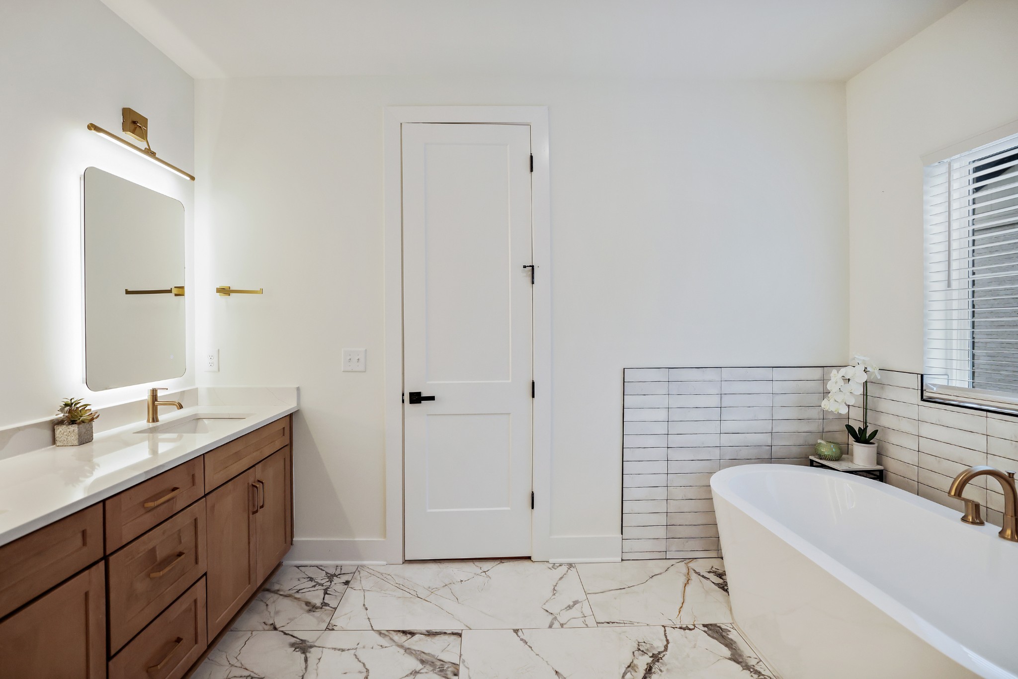 7674 Sawyer Brown Rd