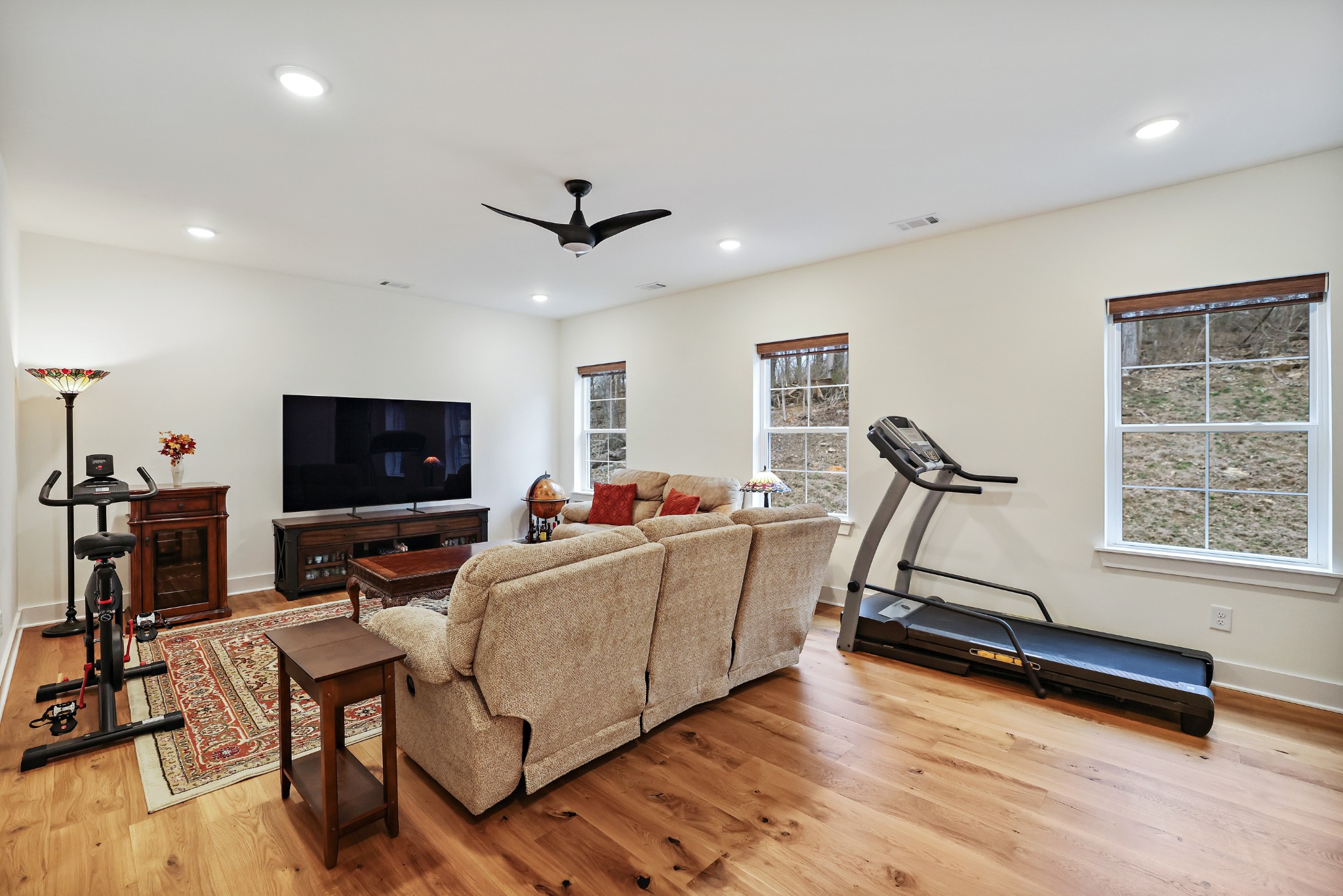 7674 Sawyer Brown Rd