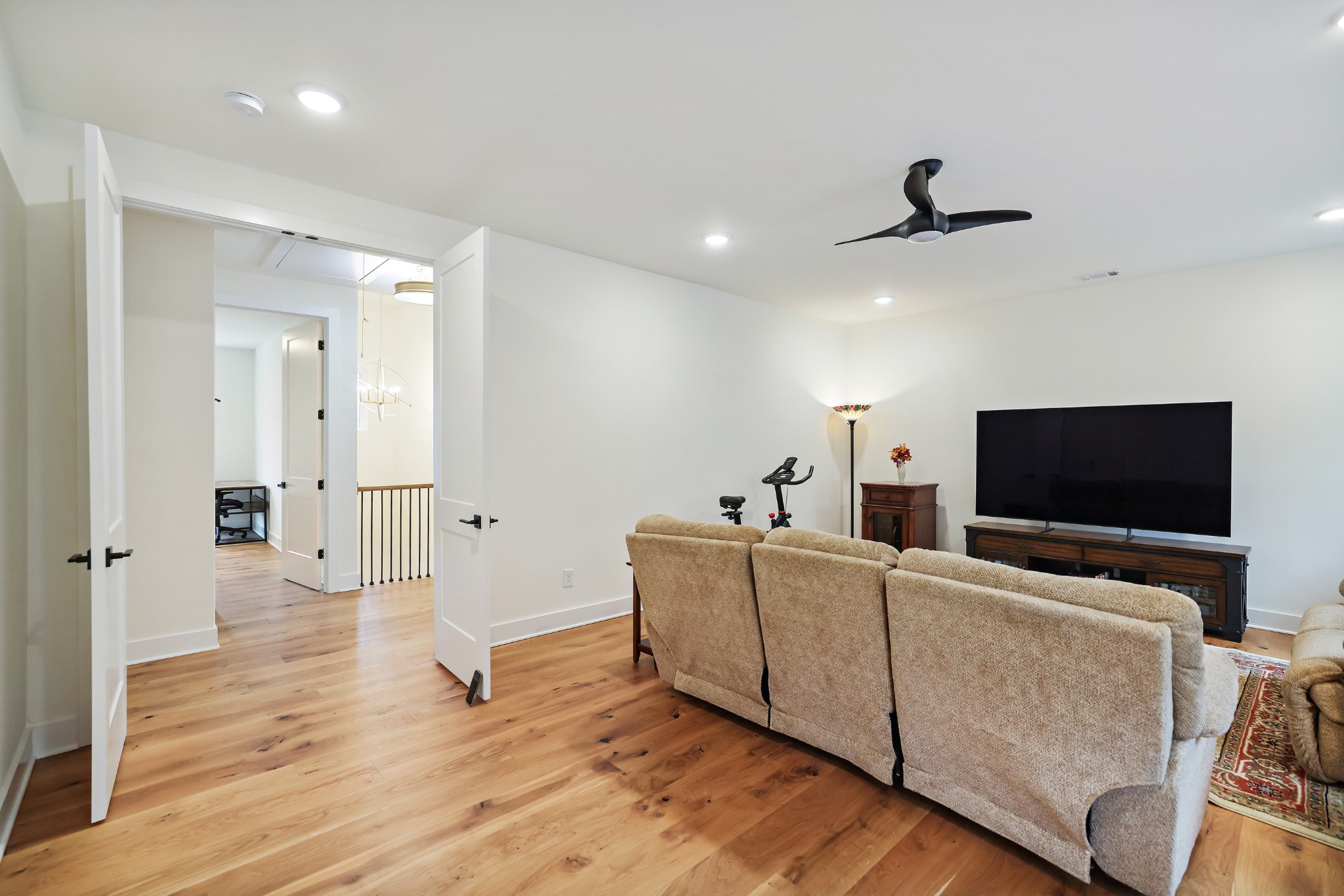 7674 Sawyer Brown Rd