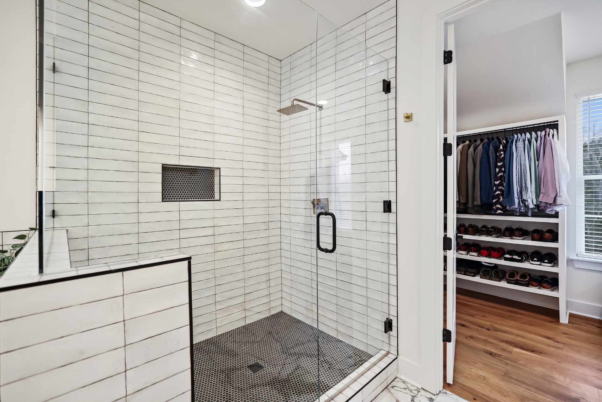 7674 Sawyer Brown Rd