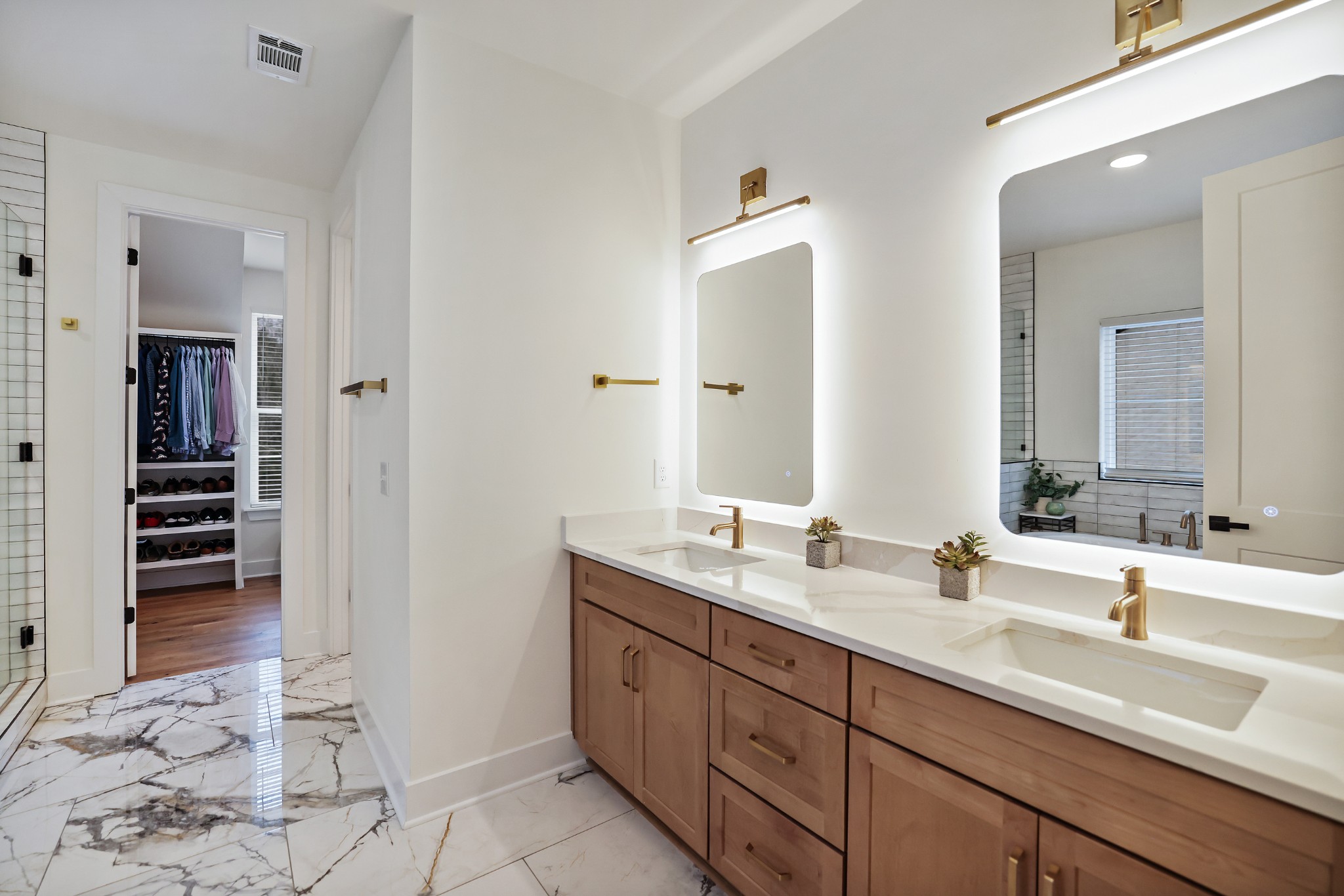 7674 Sawyer Brown Rd