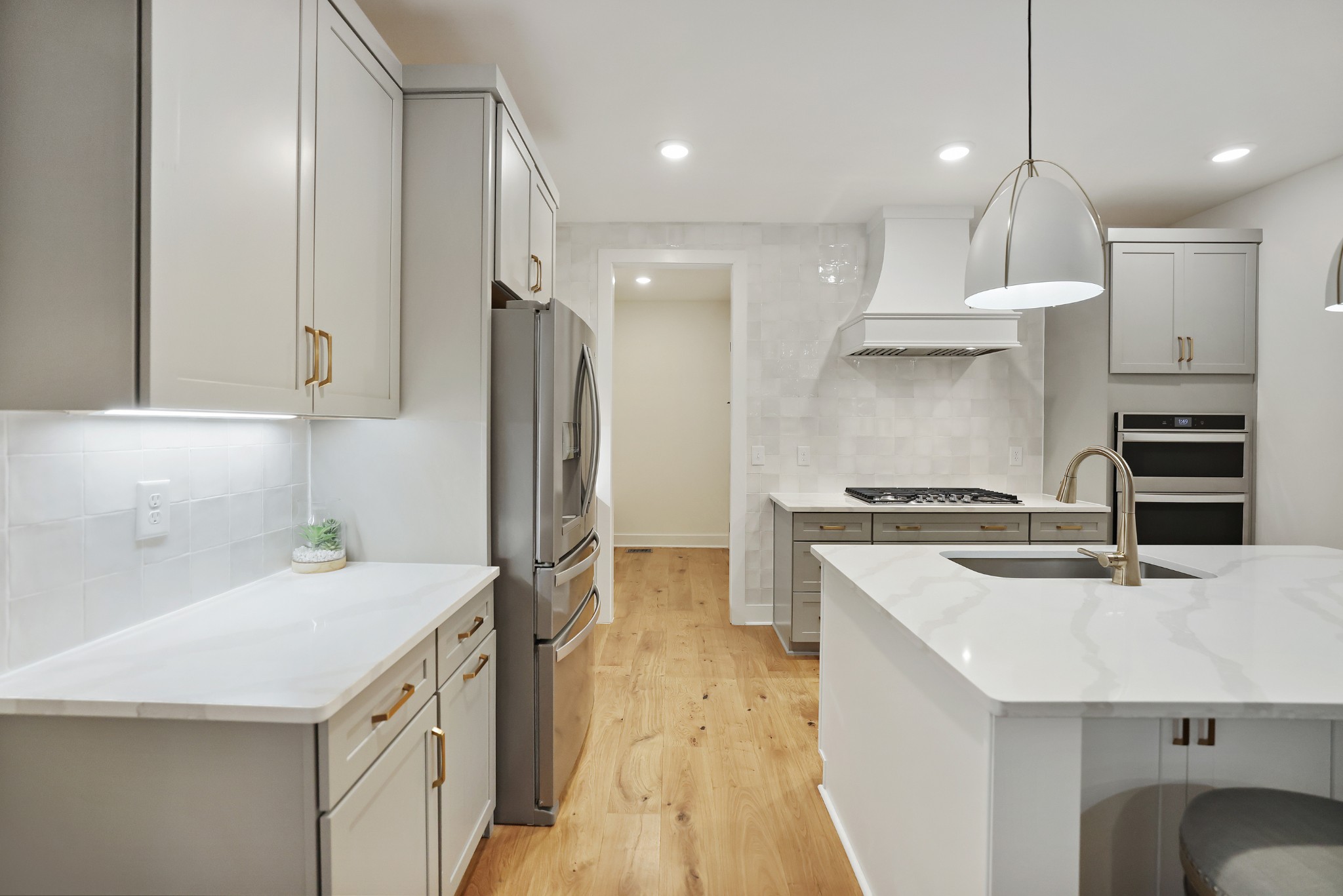 7674 Sawyer Brown Rd