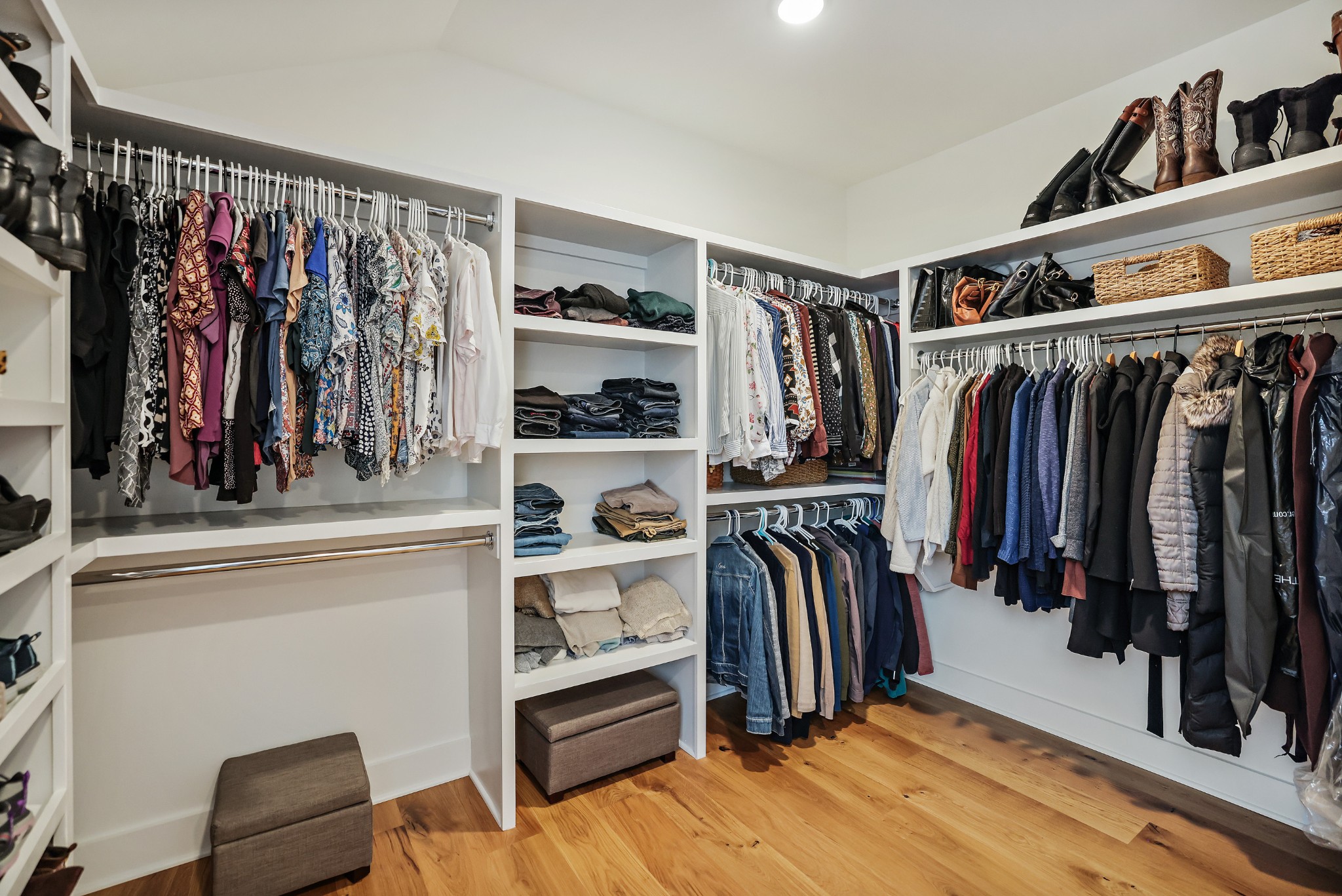 7674 Sawyer Brown Rd