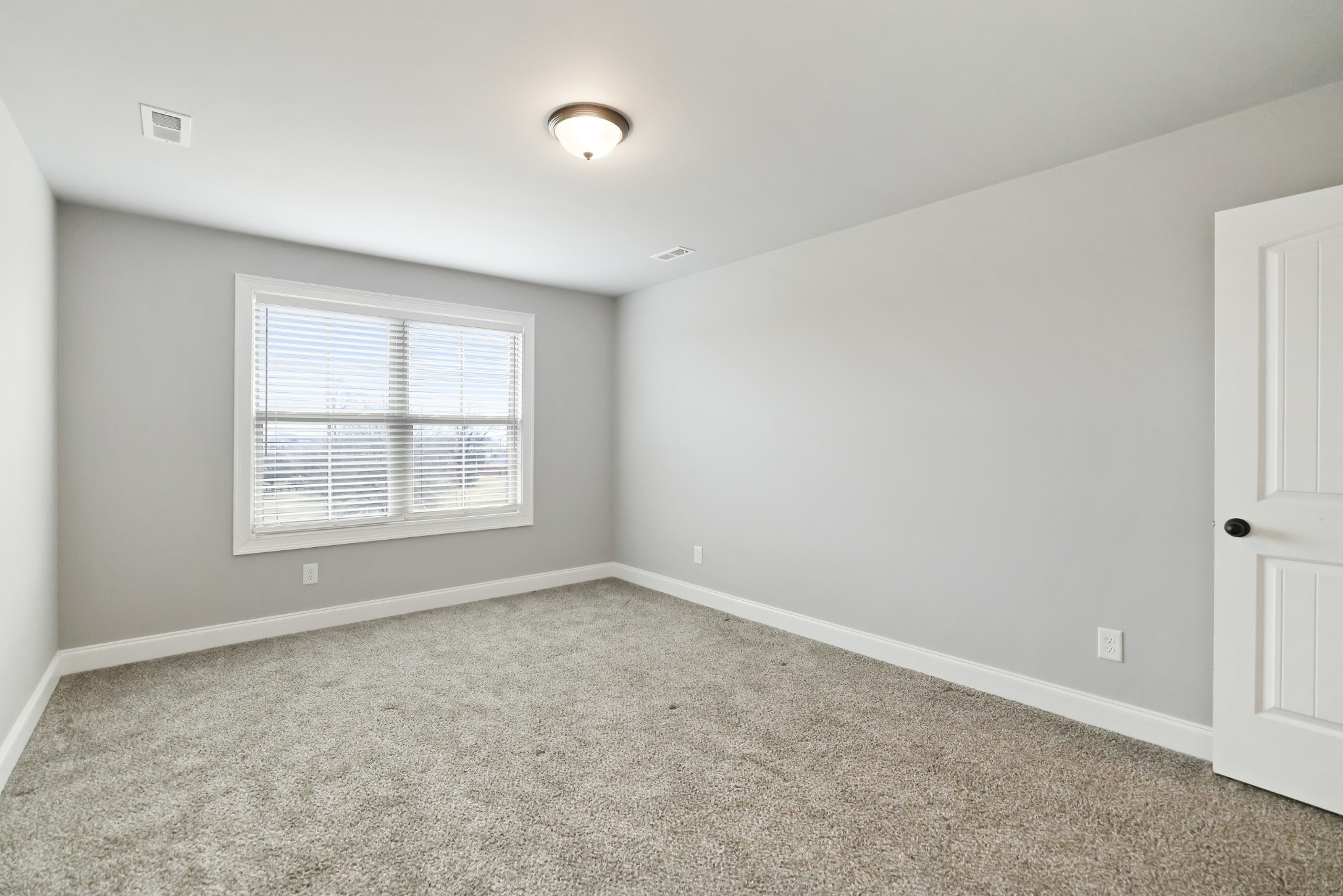 1104 Yearling Pl