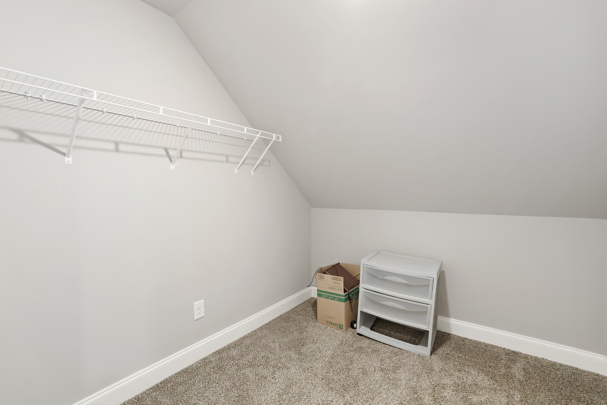 1104 Yearling Pl