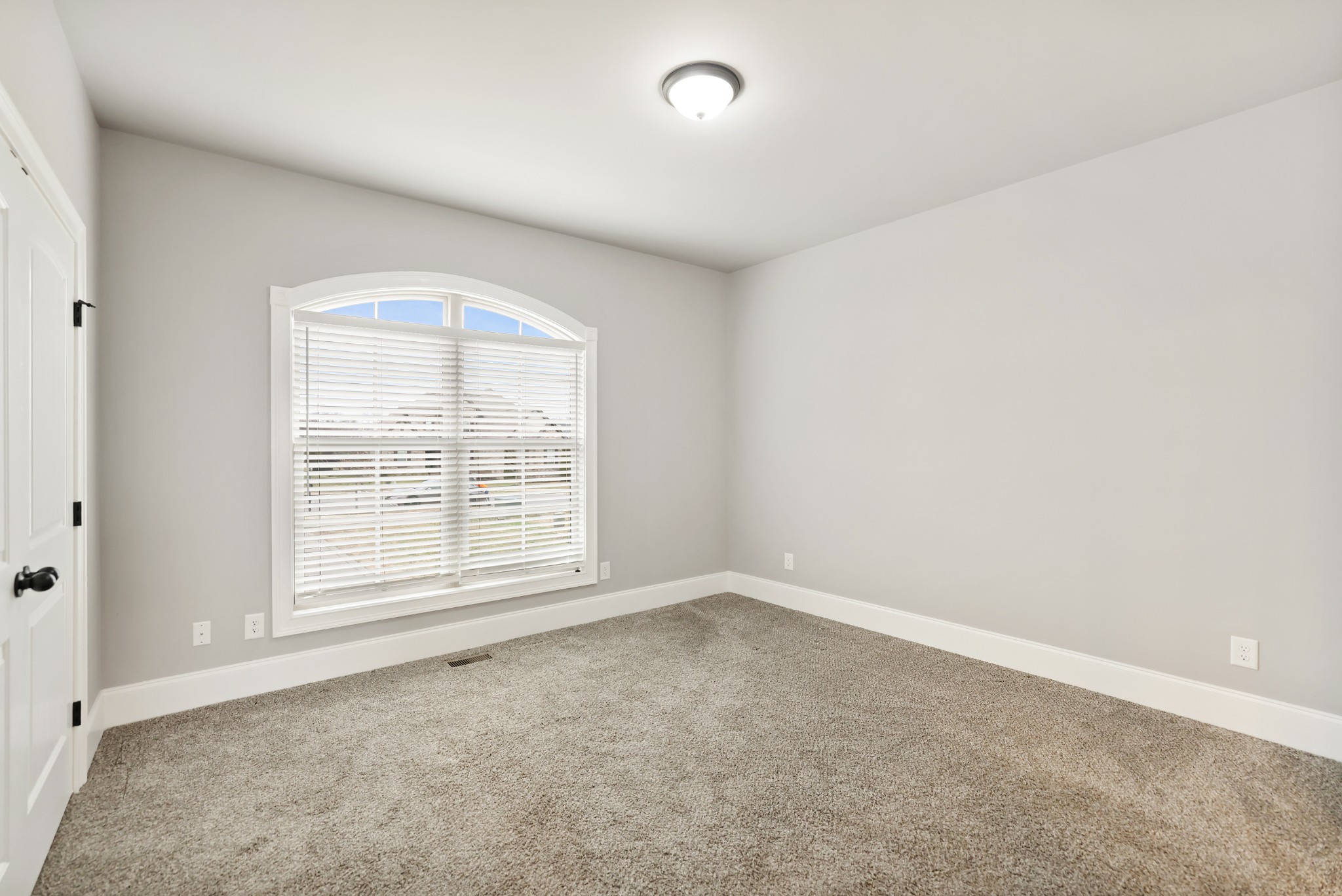 1104 Yearling Pl