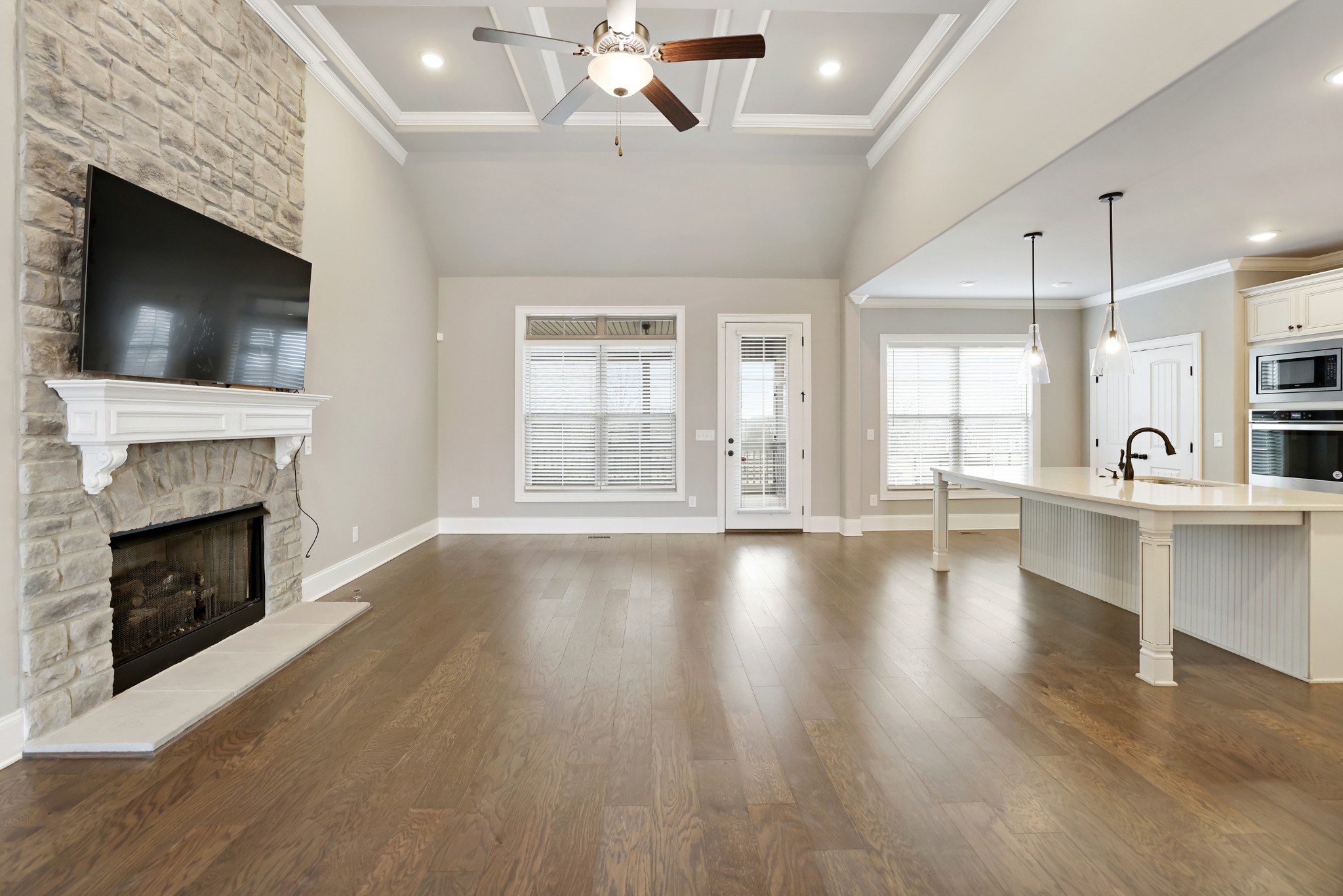 1104 Yearling Pl