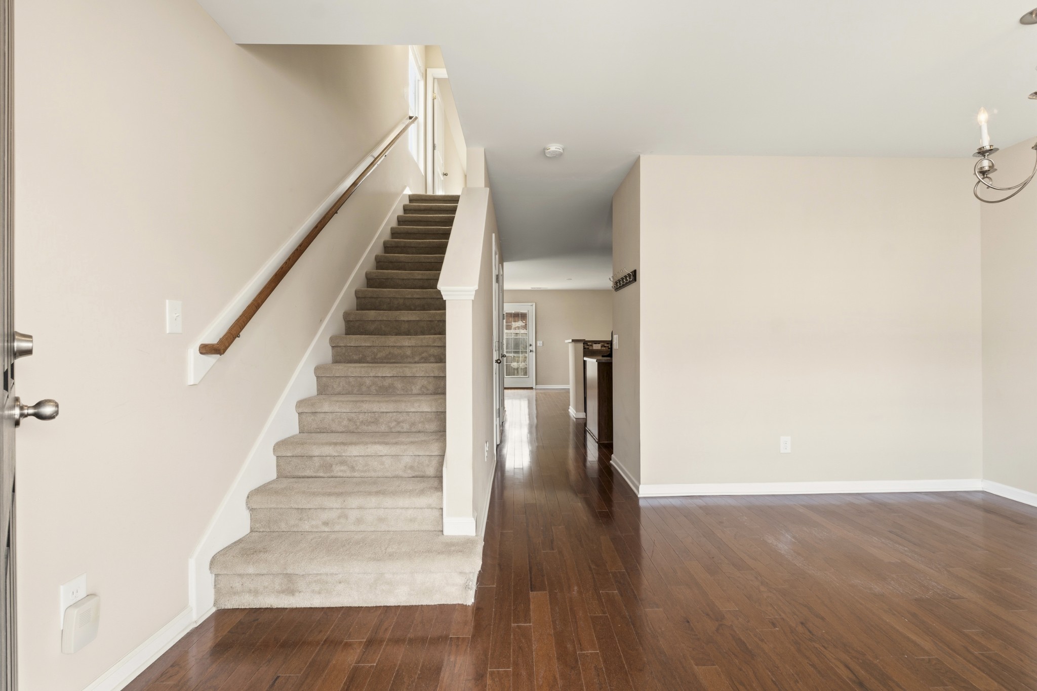 301 Killian Way