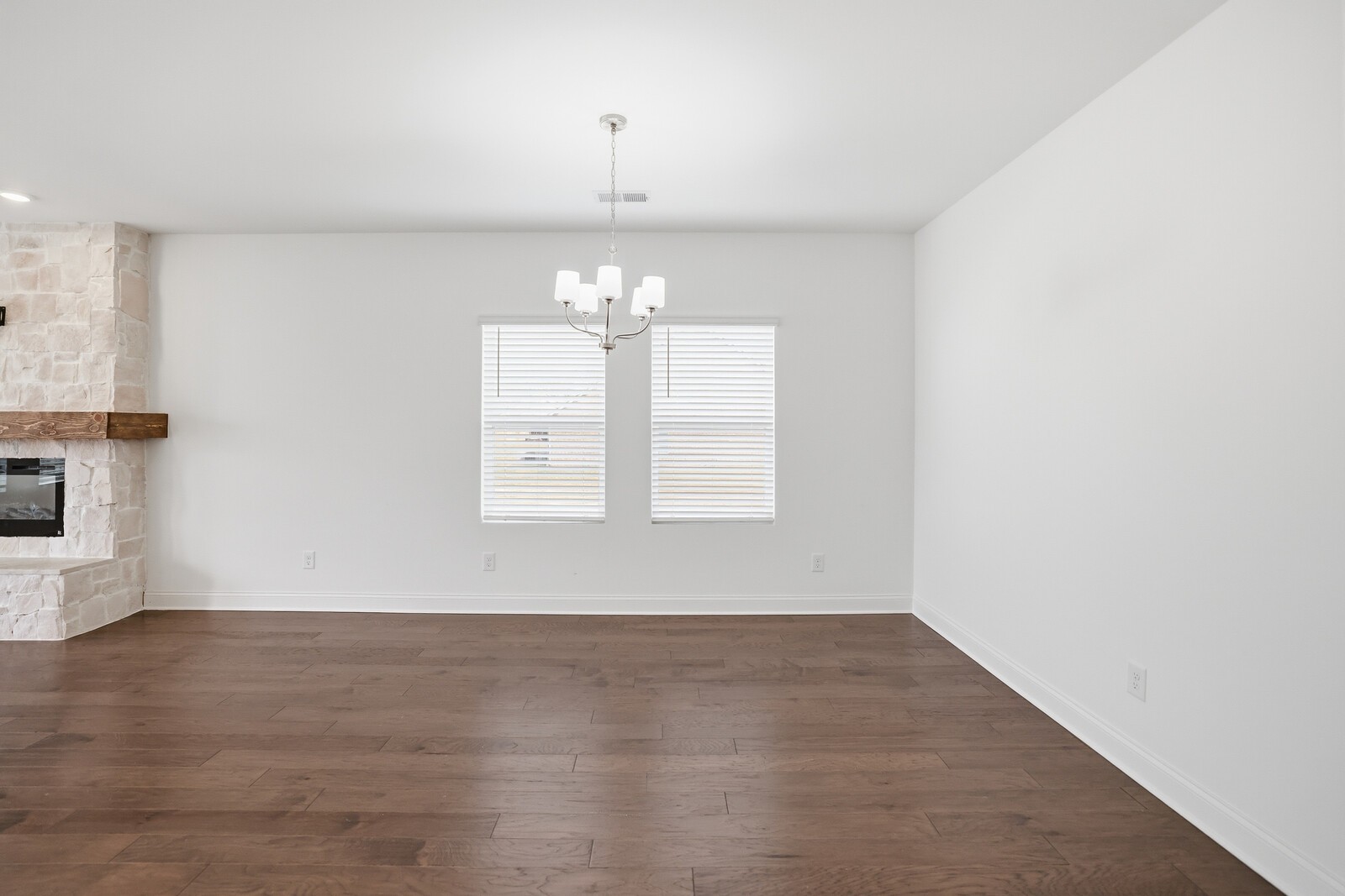 161 Crabourne Dr