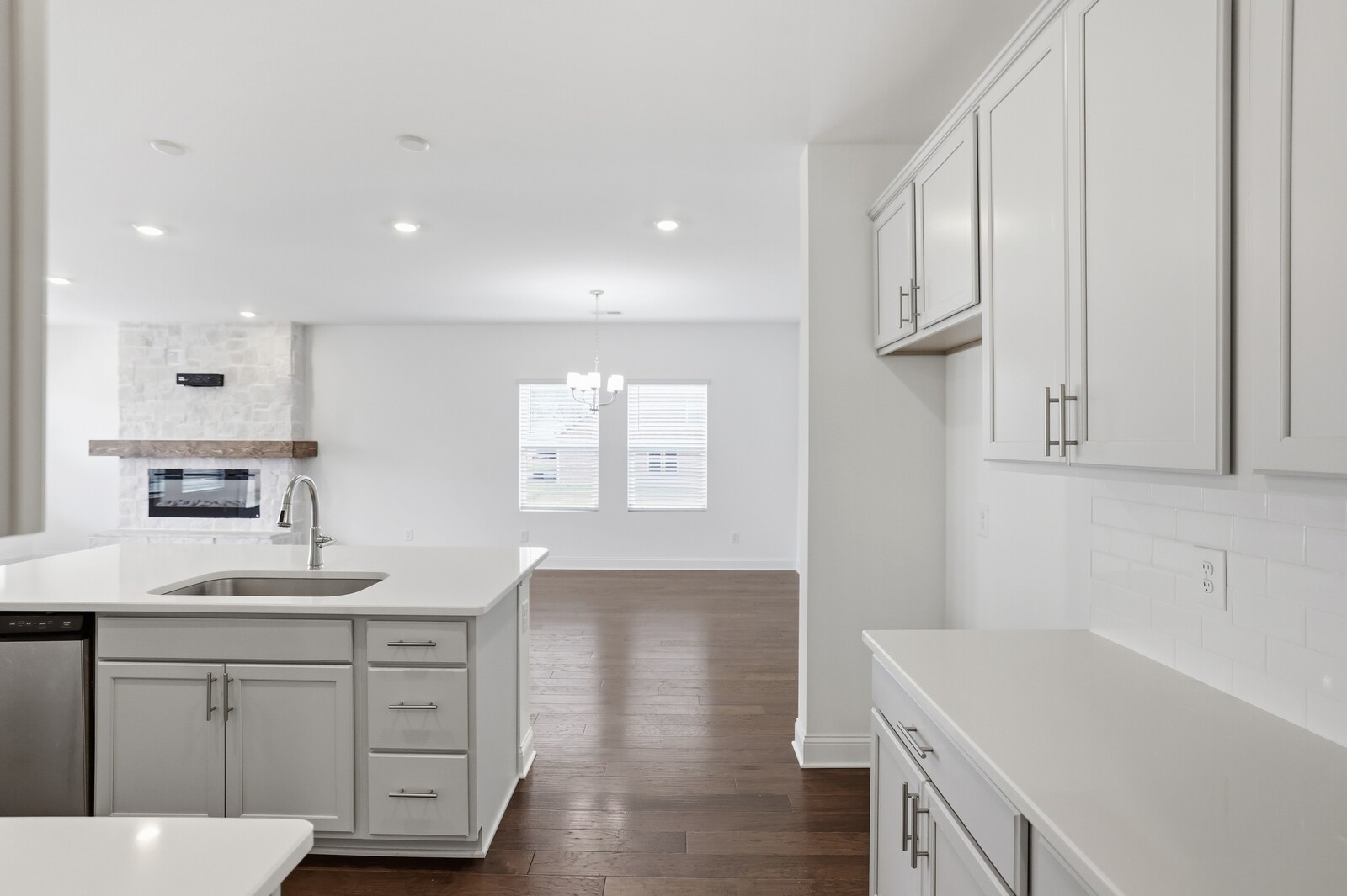 161 Crabourne Dr