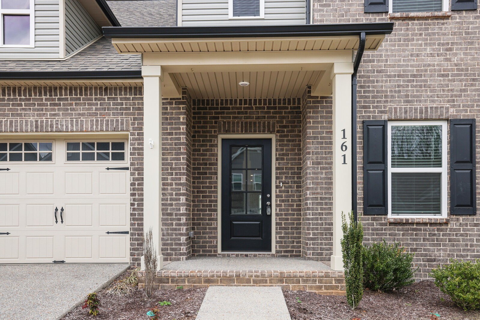 161 Crabourne Dr