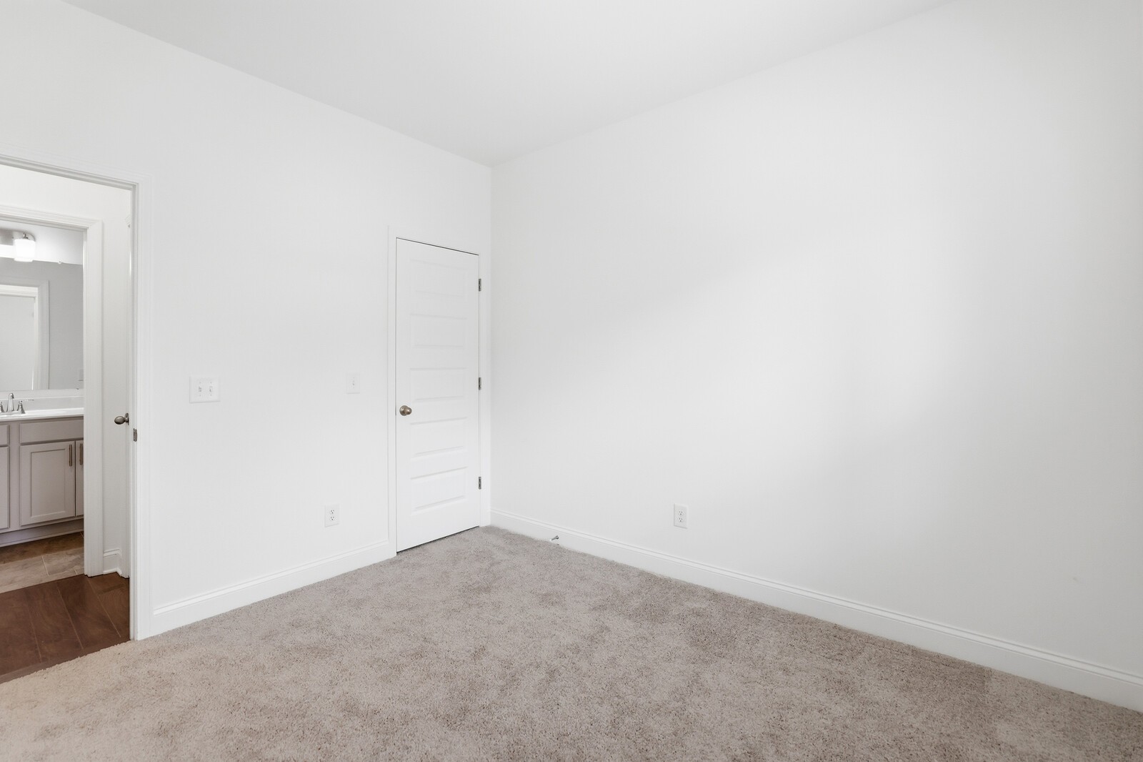161 Crabourne Dr
