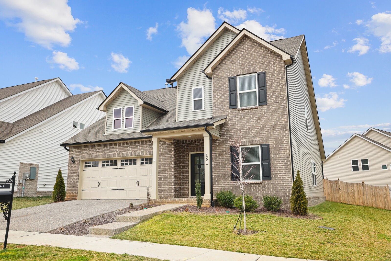 161 Crabourne Dr