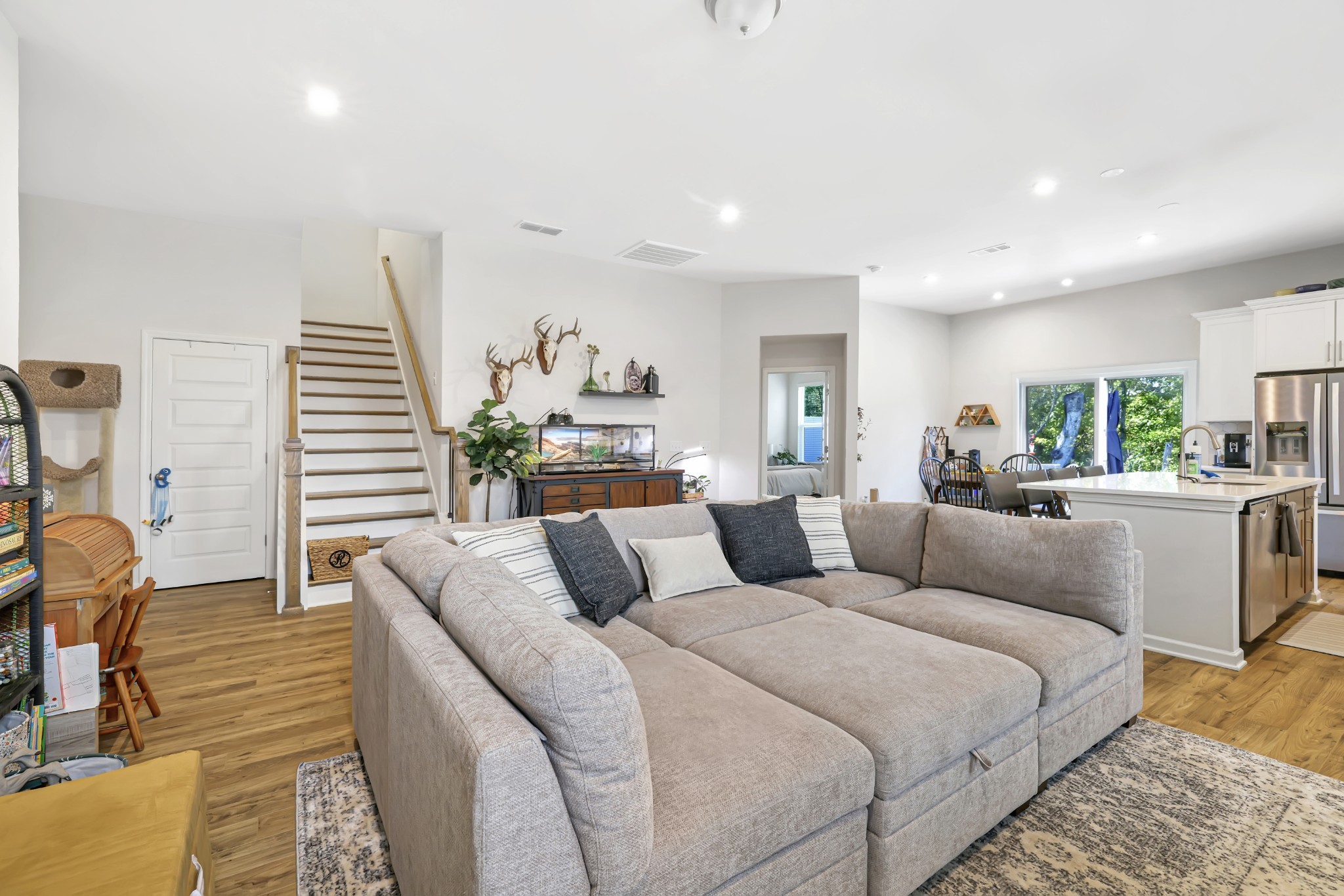 1419 Autumn Leaf Ln