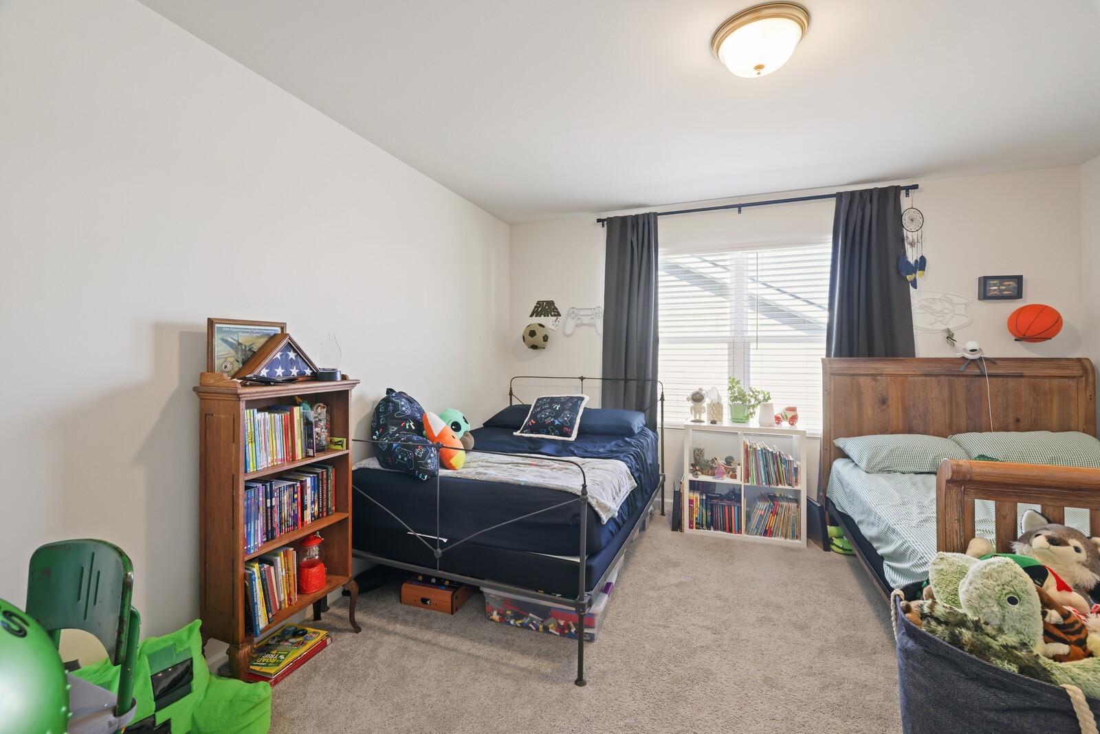 1419 Autumn Leaf Ln