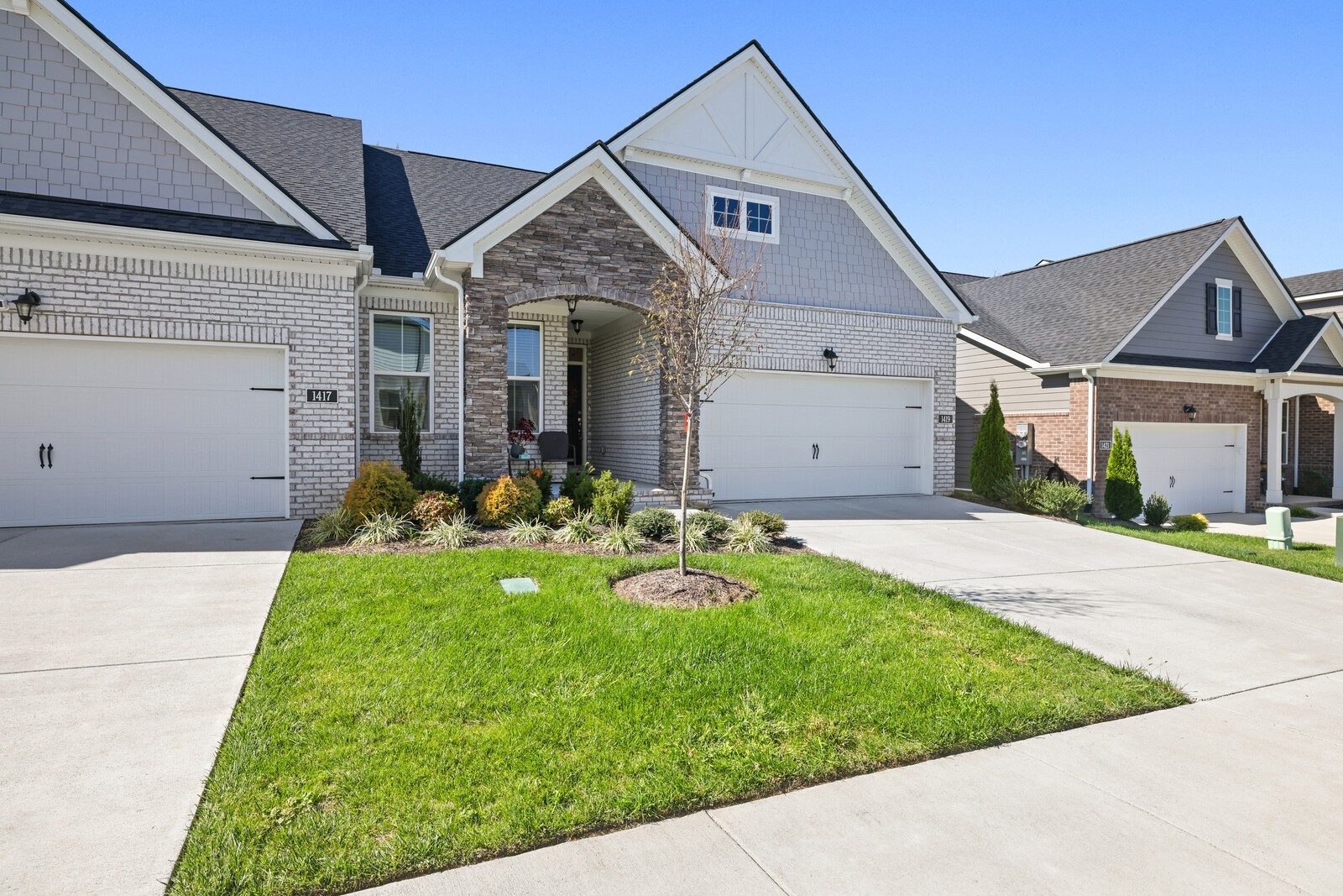 1419 Autumn Leaf Ln