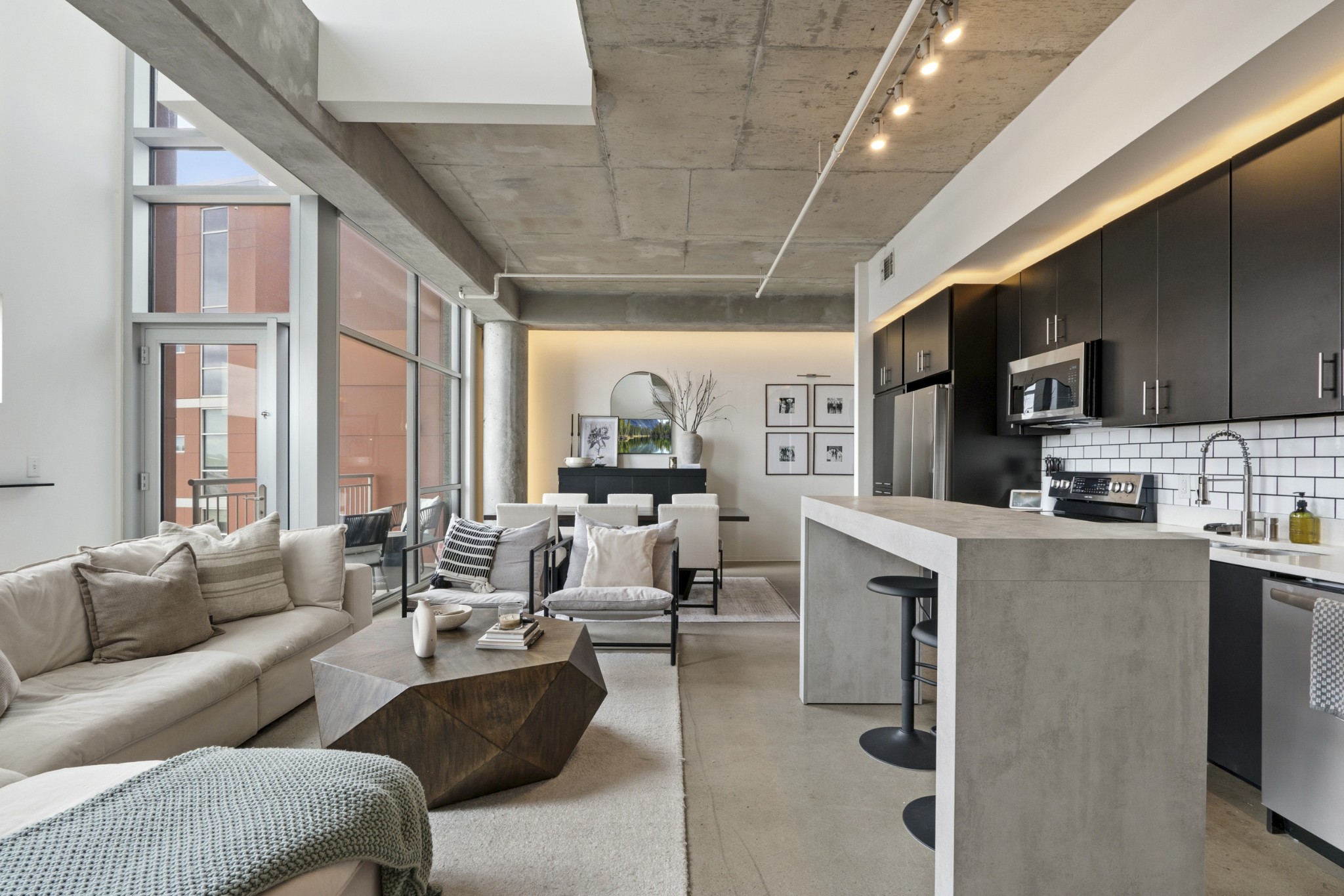 2115 Yeaman Pl Unit: 405