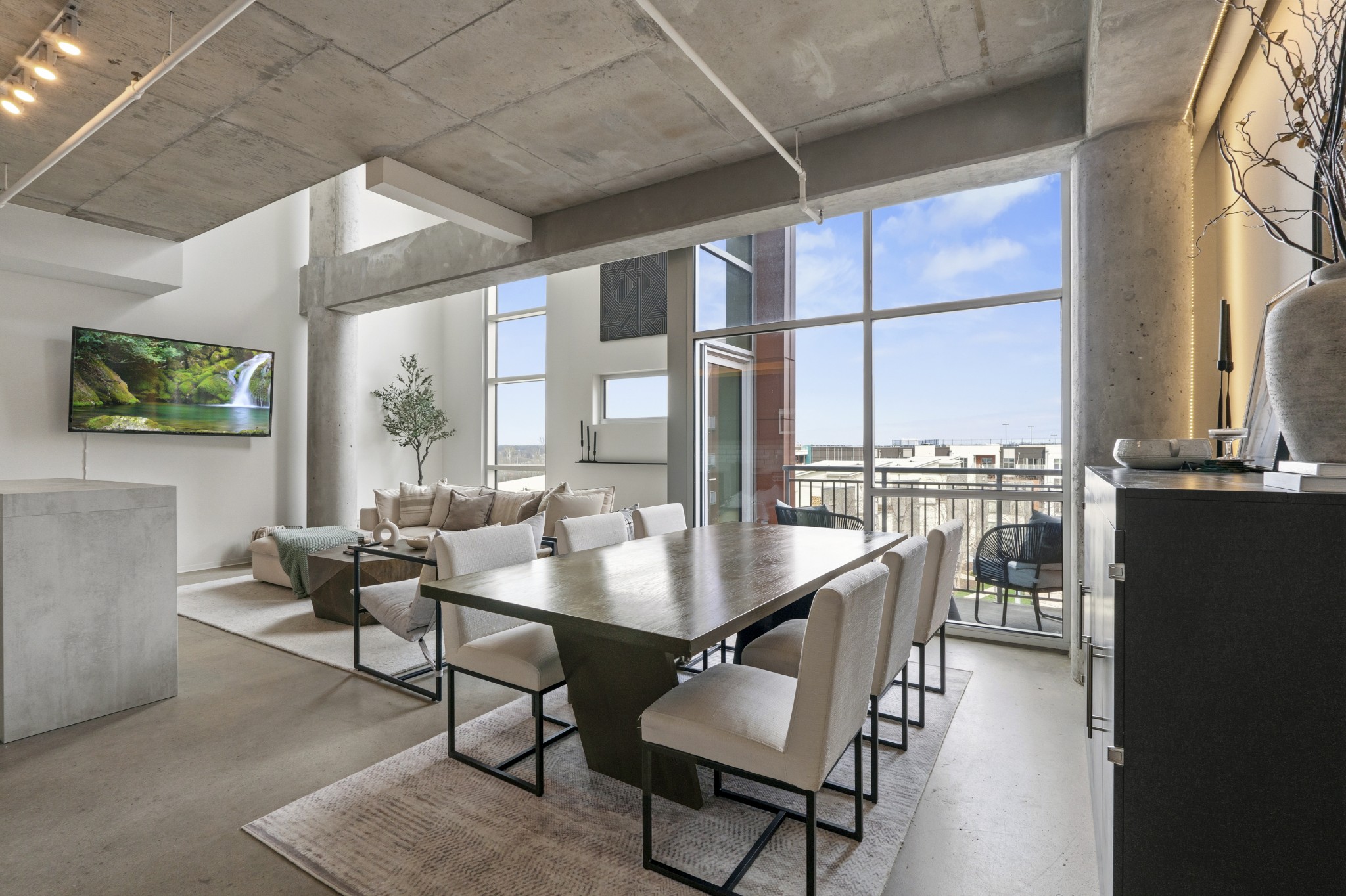 2115 Yeaman Pl Unit: 405