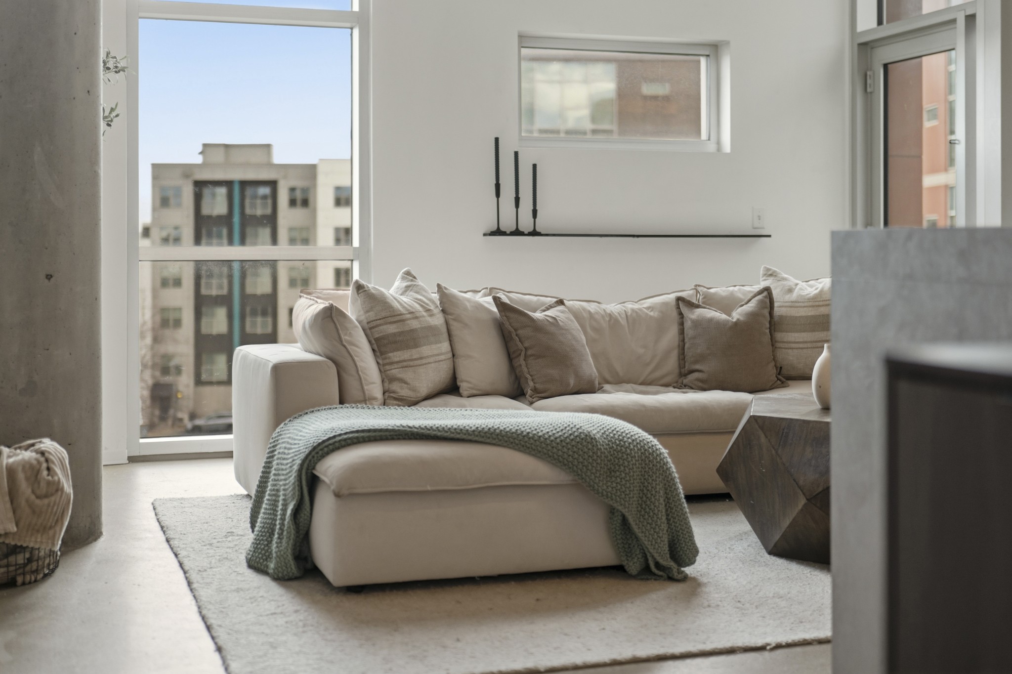 2115 Yeaman Pl Unit: 405