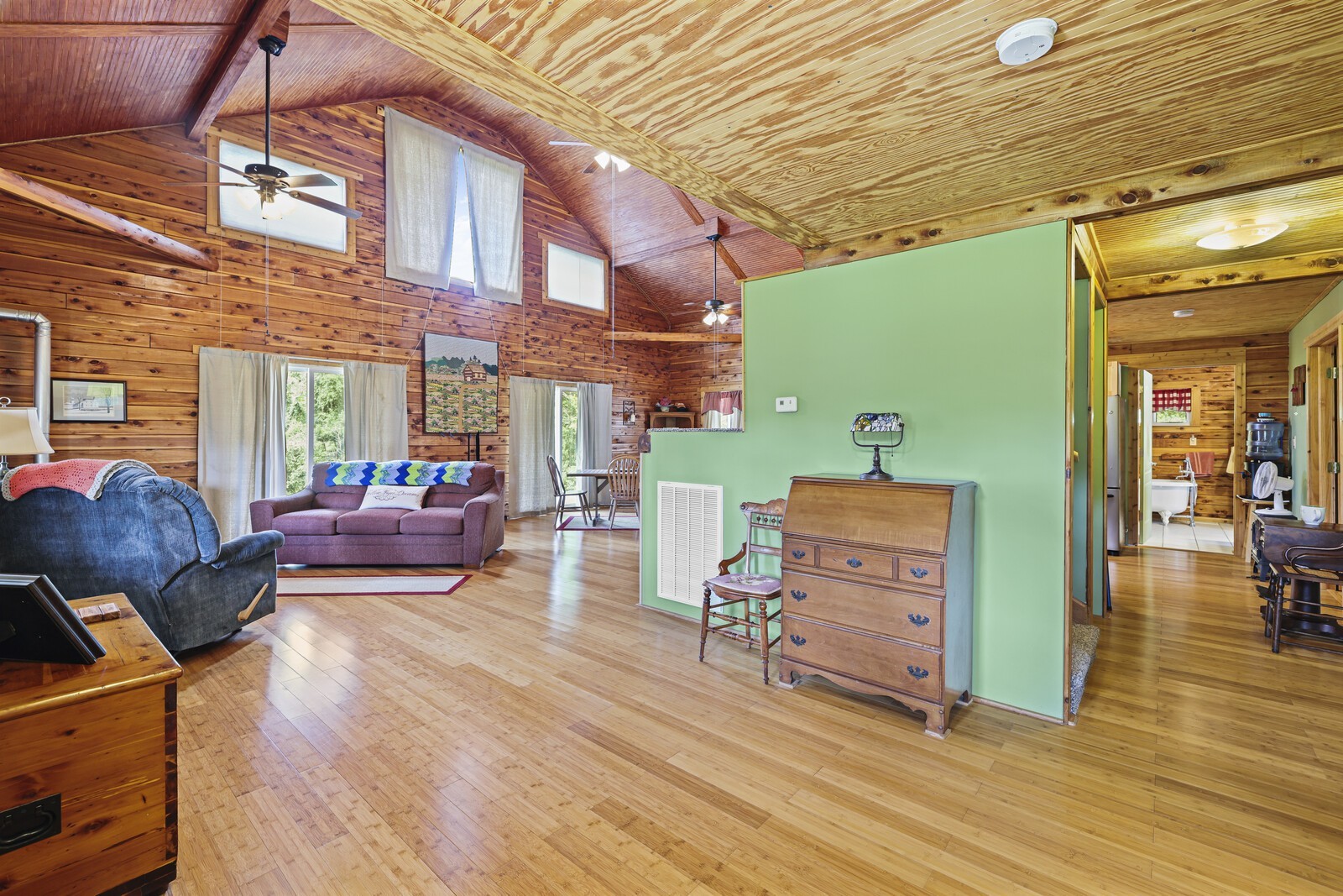 4375 Hollis Creek Rd