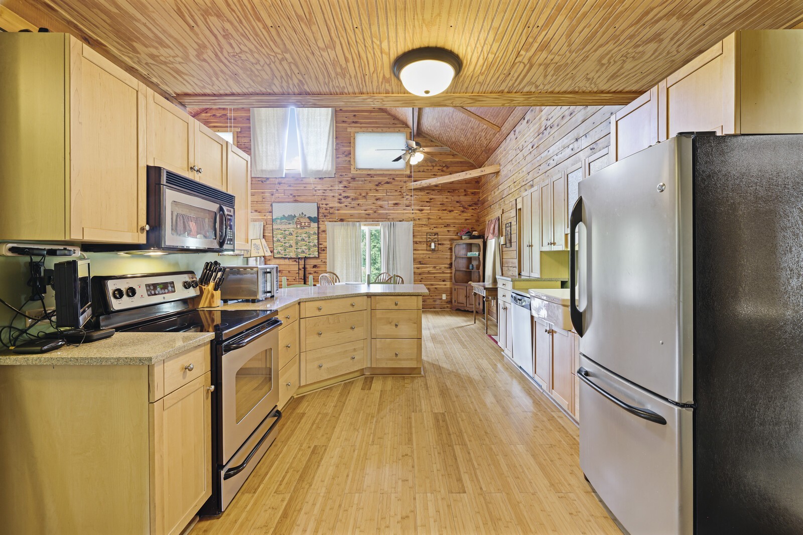 4375 Hollis Creek Rd
