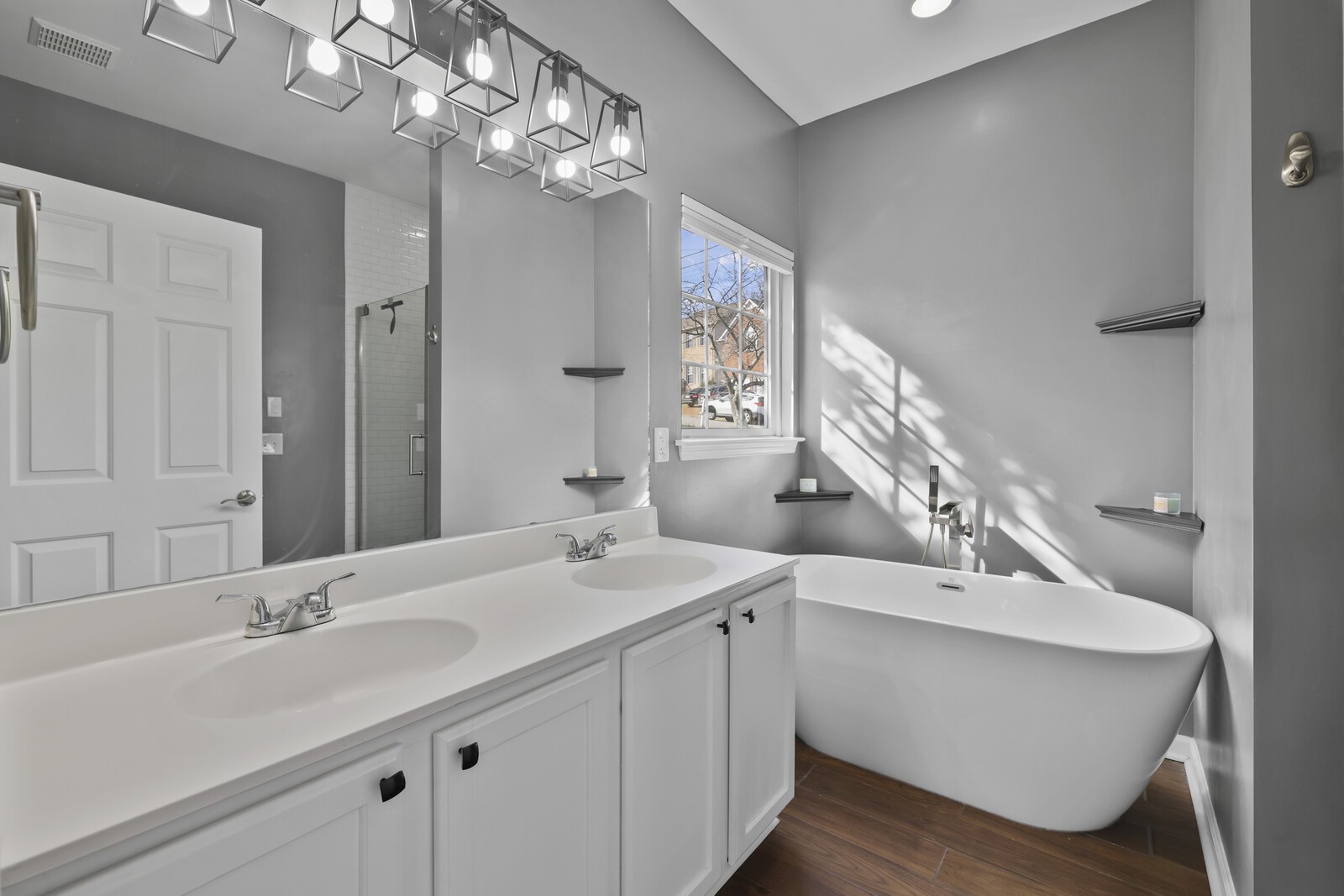 1445 Timber Ridge Cir