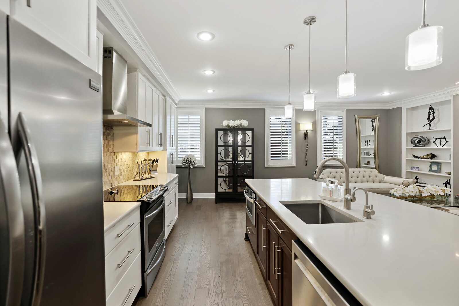 3733 West End Ave Unit: 206