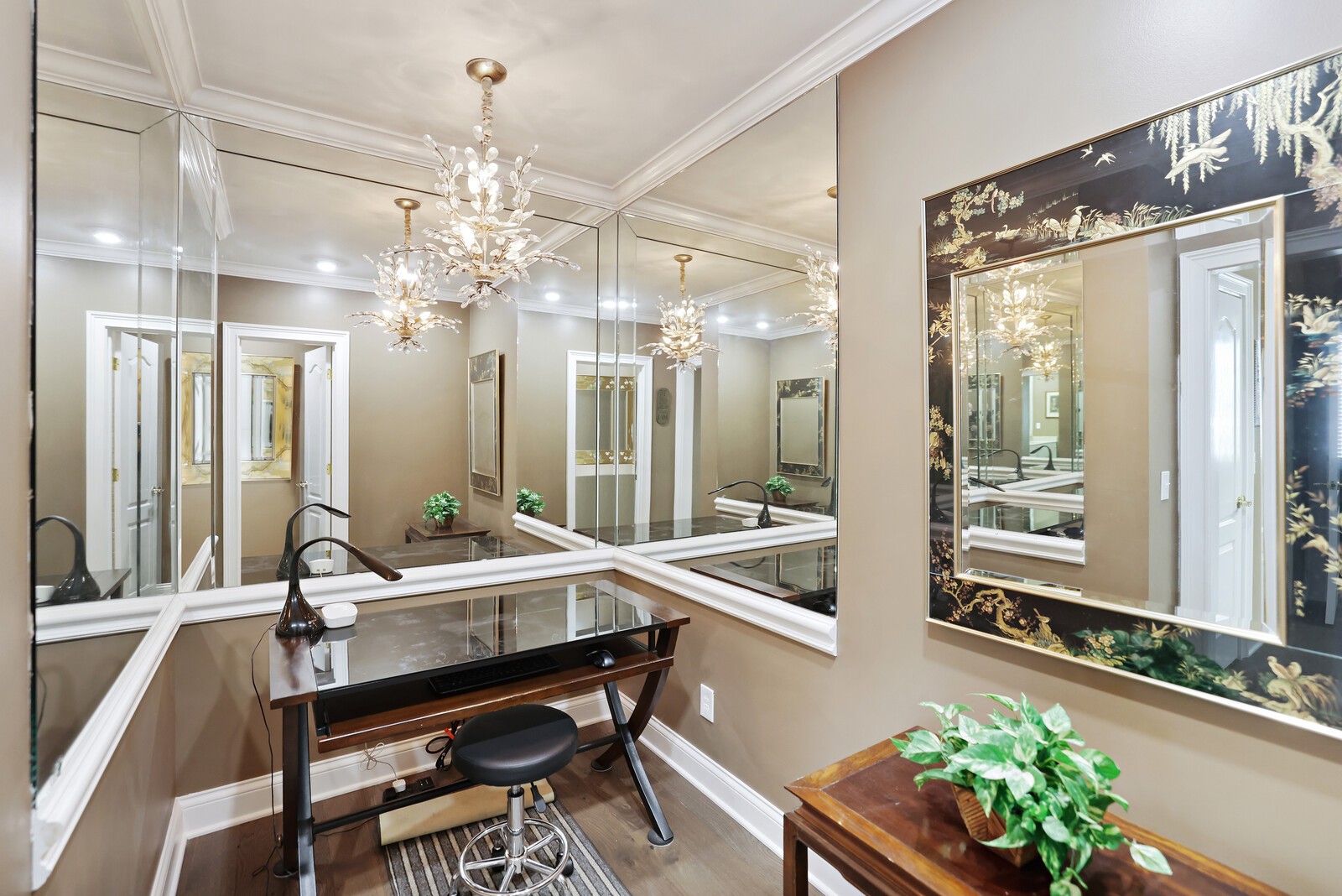 3733 West End Ave Unit: 206