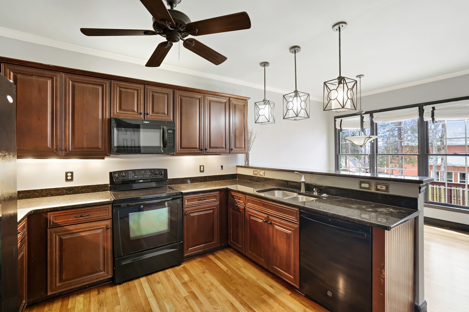 605 Cotswold Park Ct