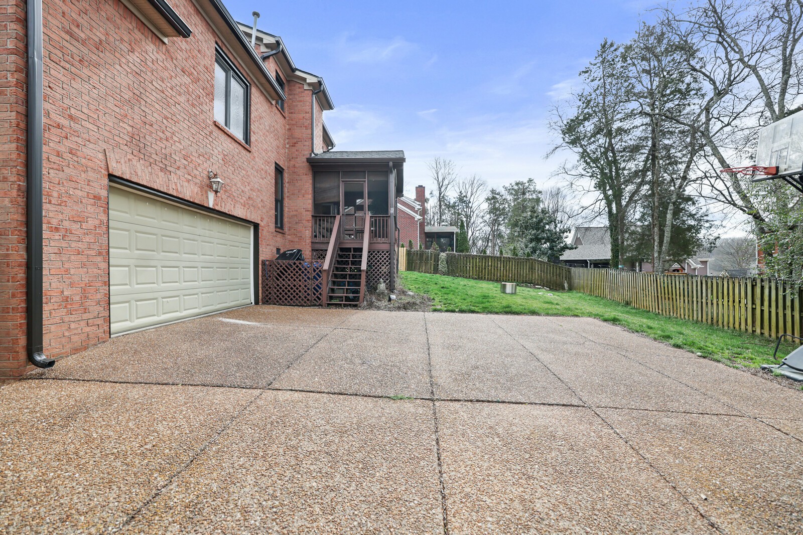 605 Cotswold Park Ct