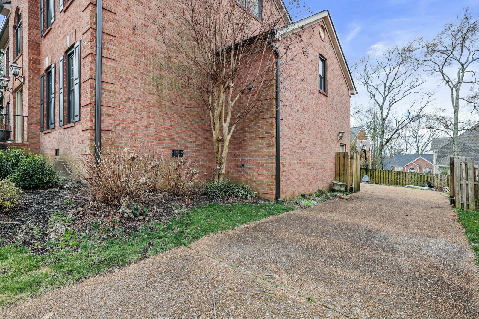 605 Cotswold Park Ct