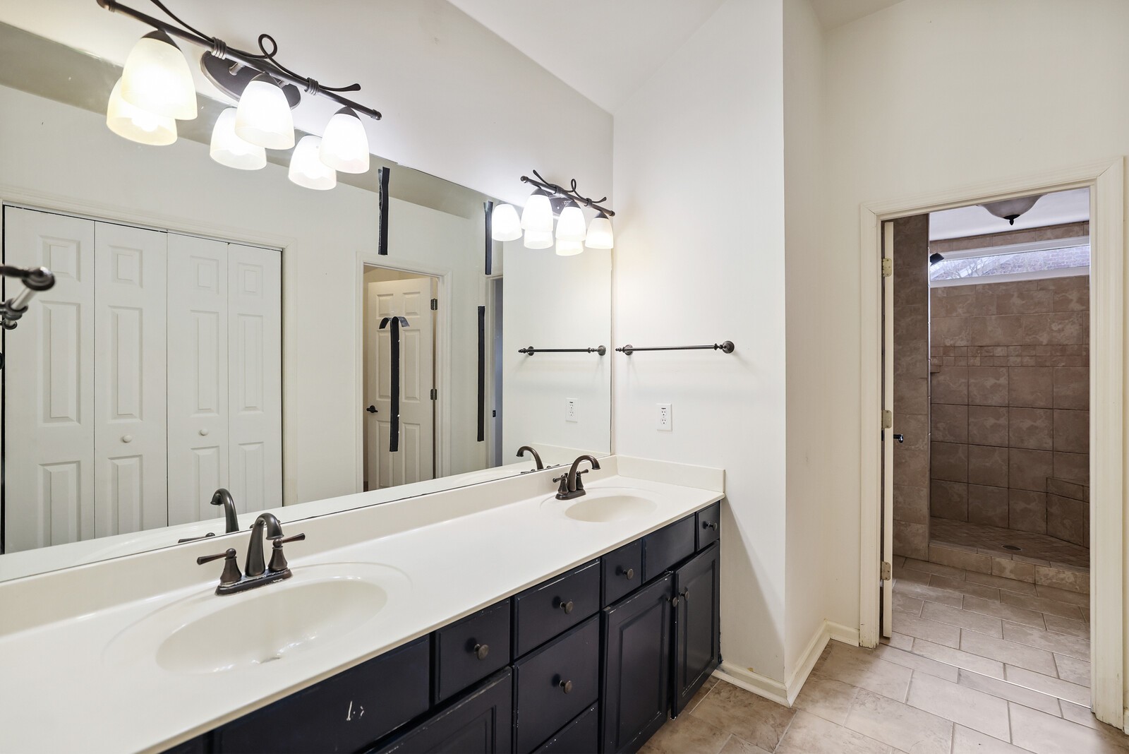 605 Cotswold Park Ct