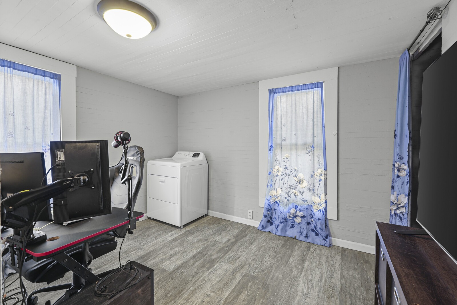 4405 Highway 43, N