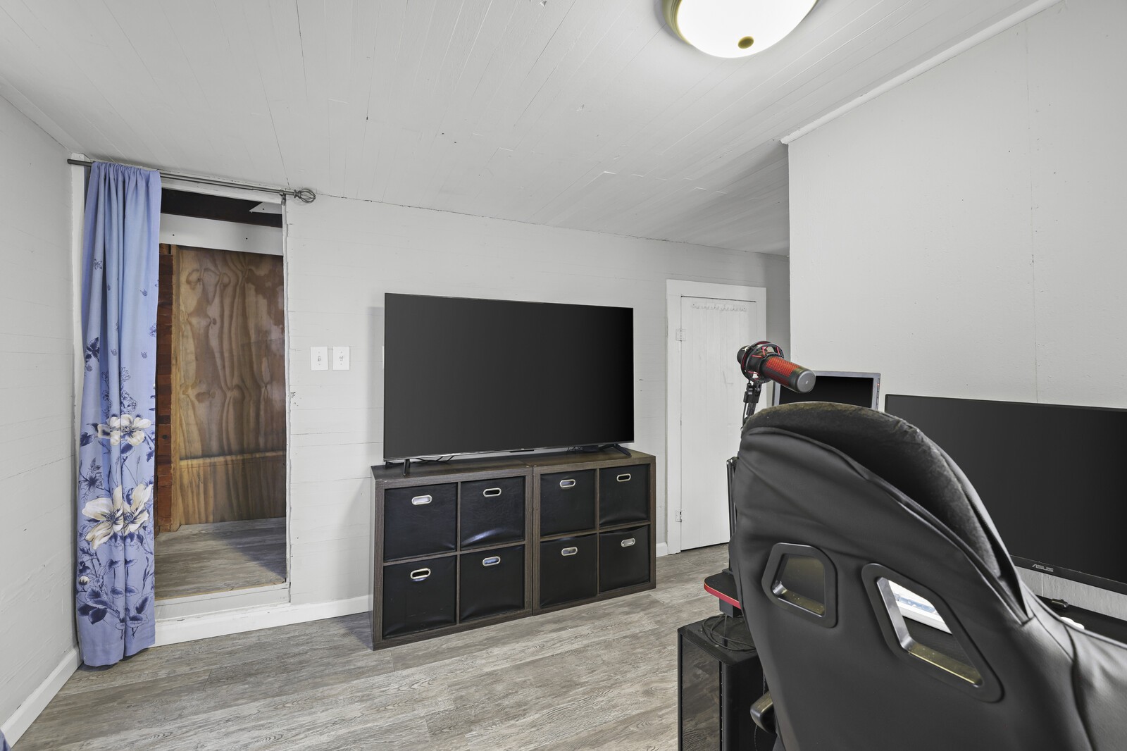 4405 Highway 43, N