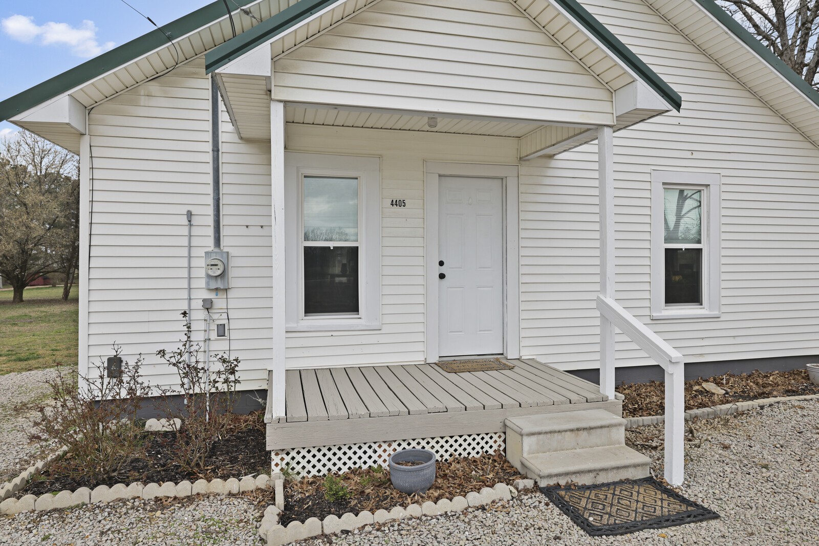 4405 Highway 43, N