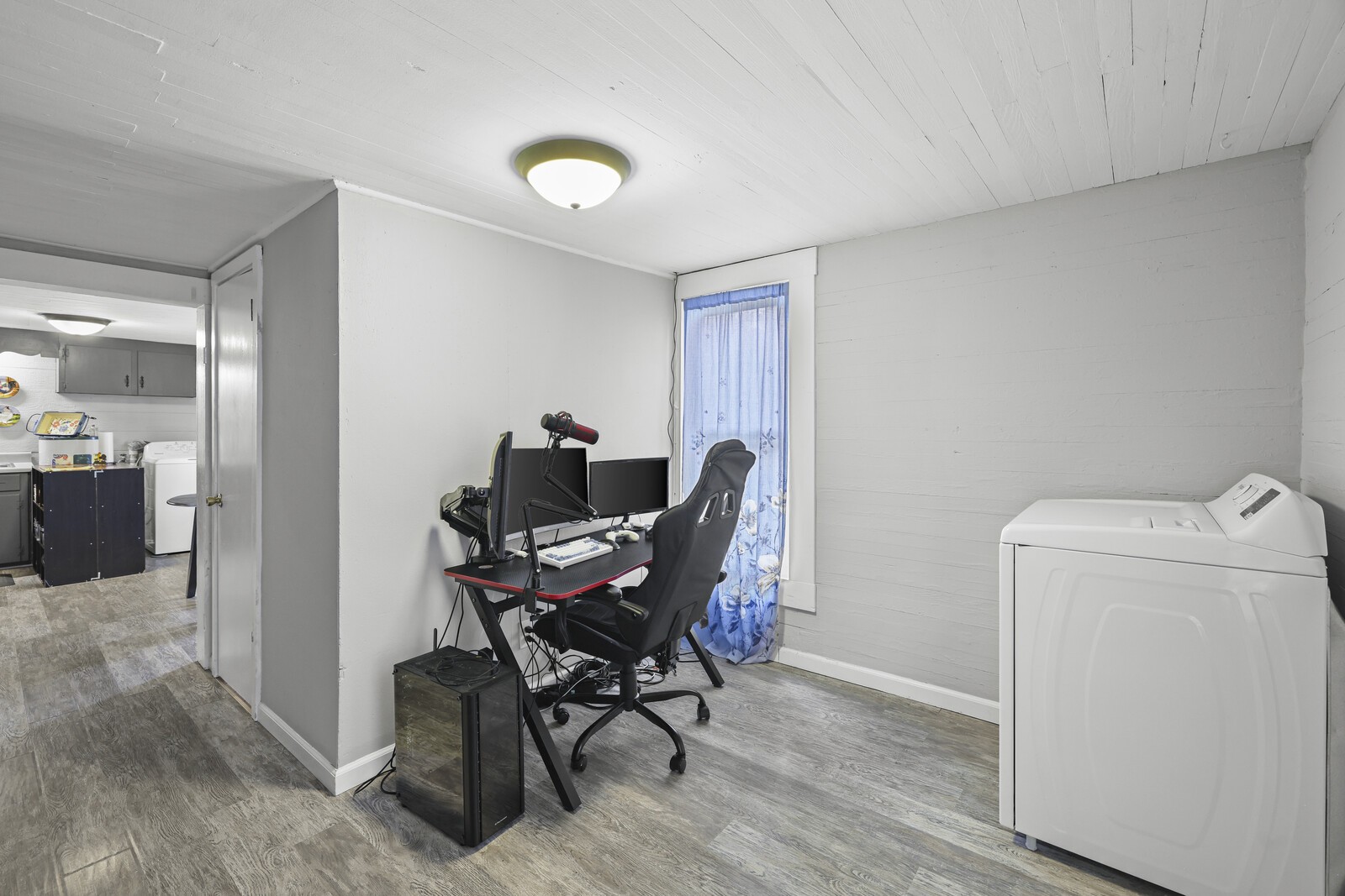 4405 Highway 43, N