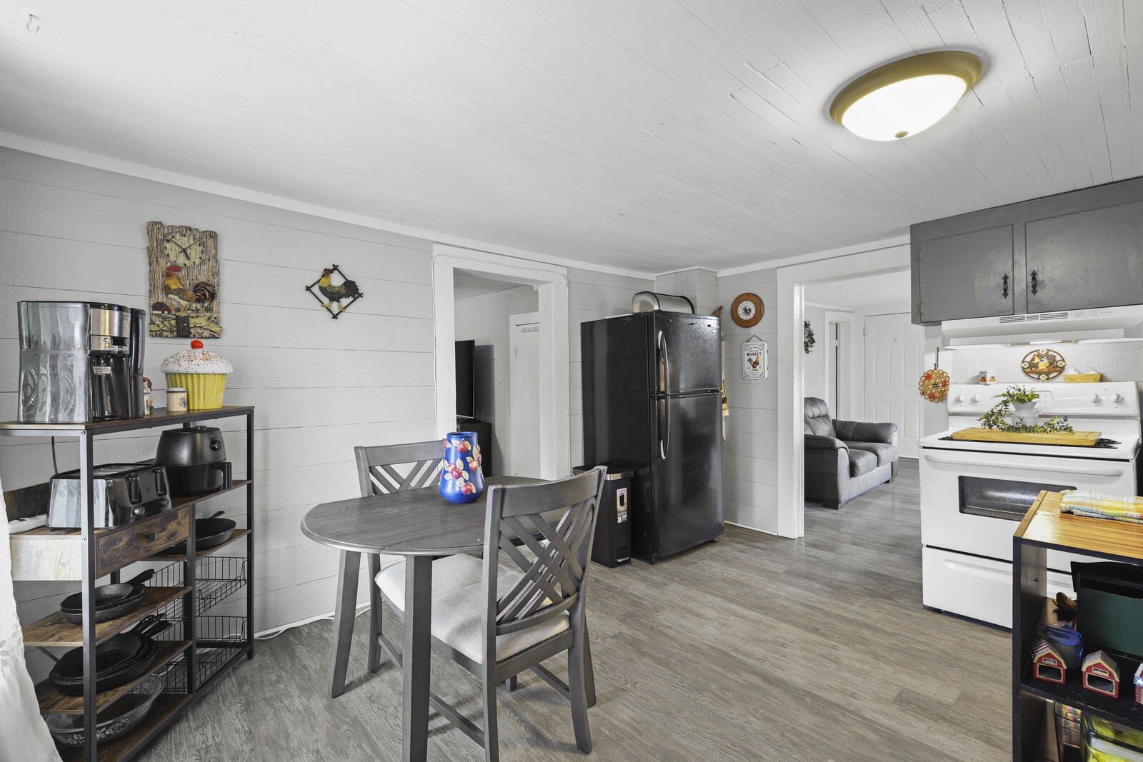 4405 Highway 43, N