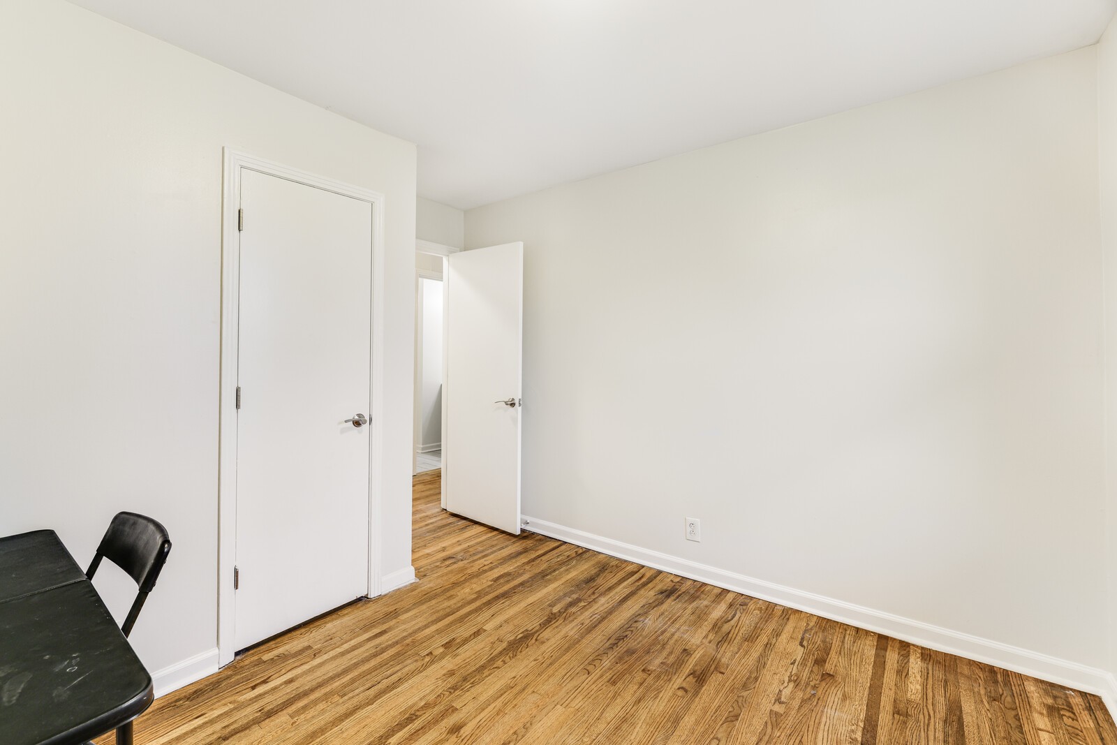 123 Laurel Ln