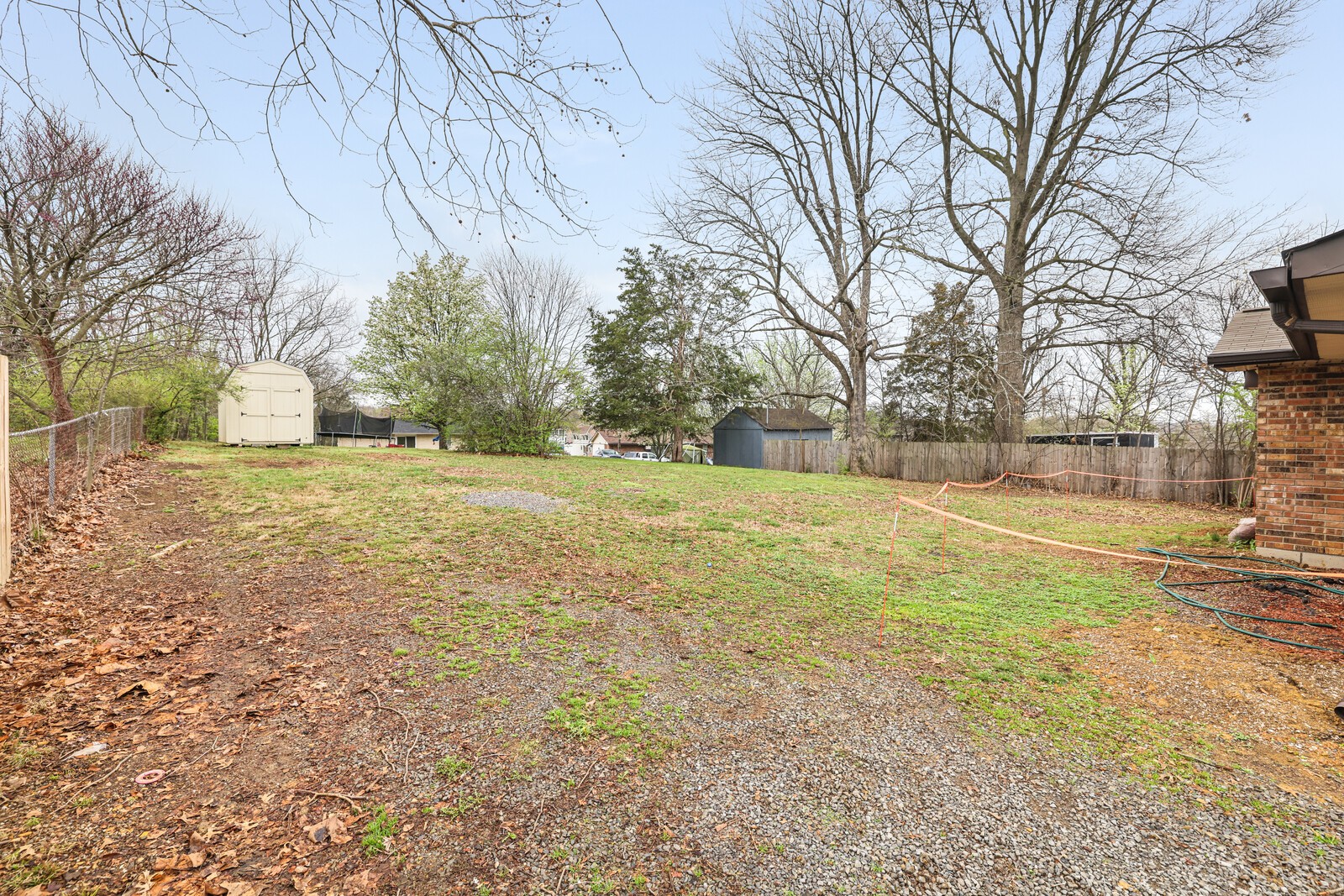 123 Laurel Ln