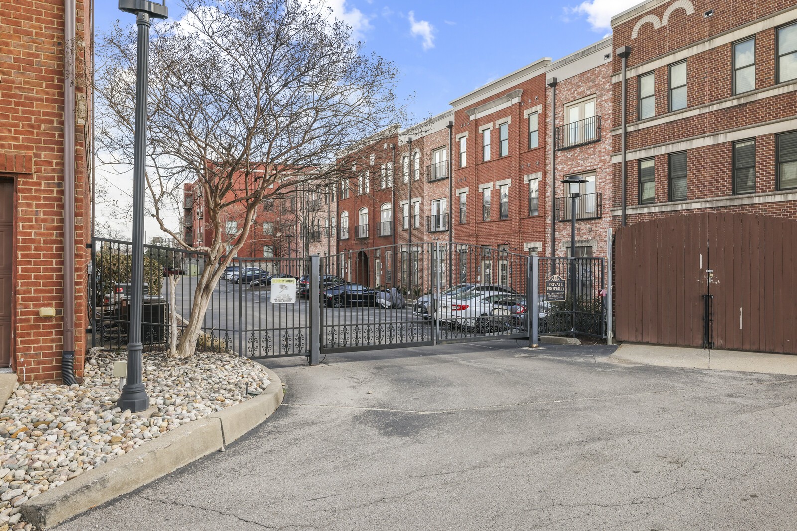 748 Wedgewood Park