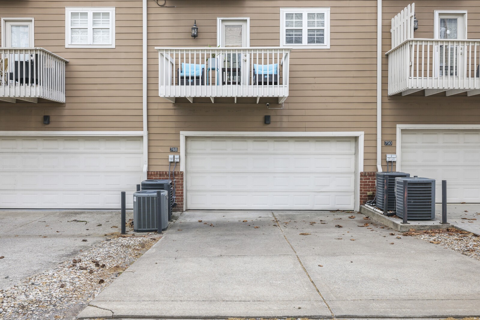 748 Wedgewood Park