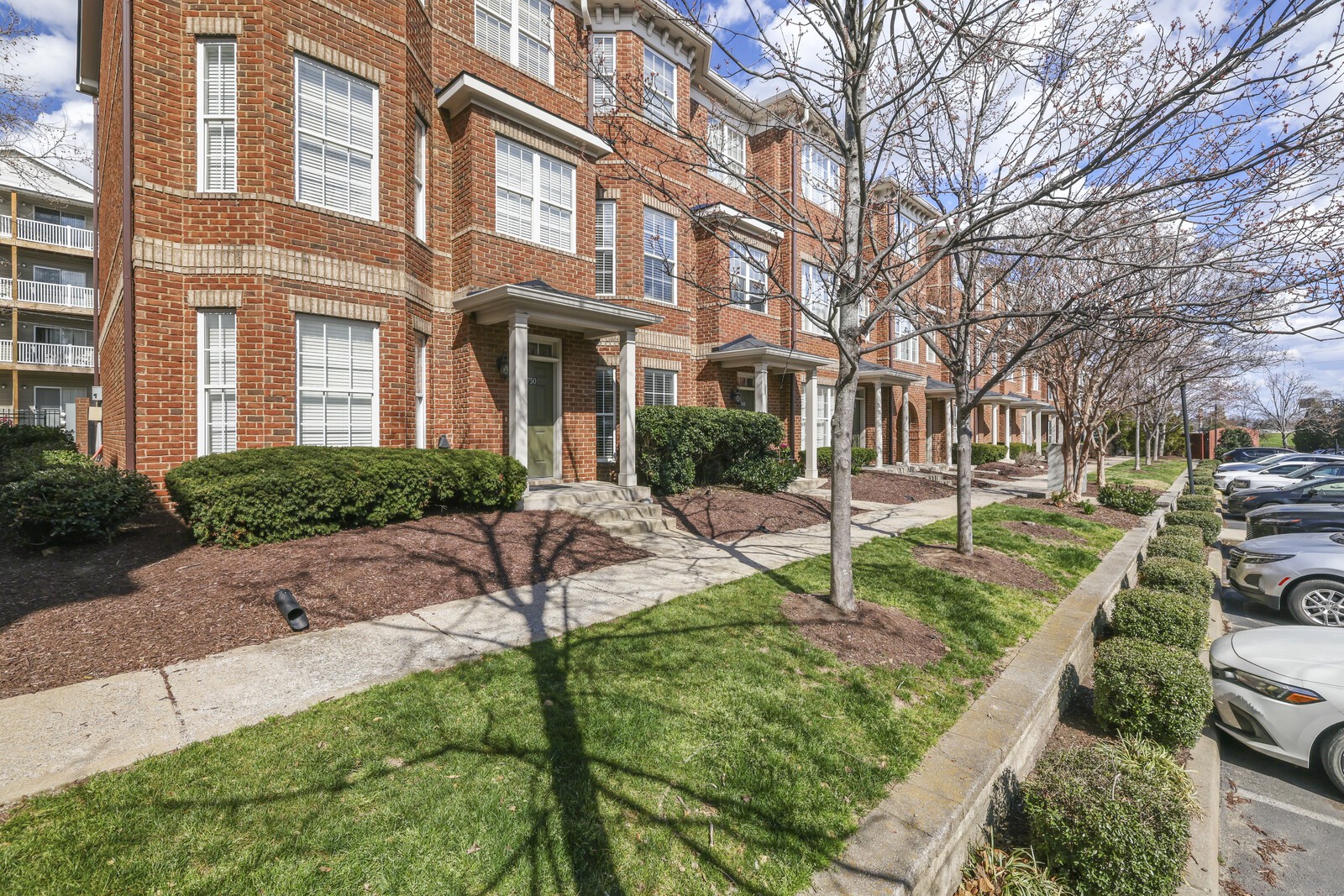 748 Wedgewood Park