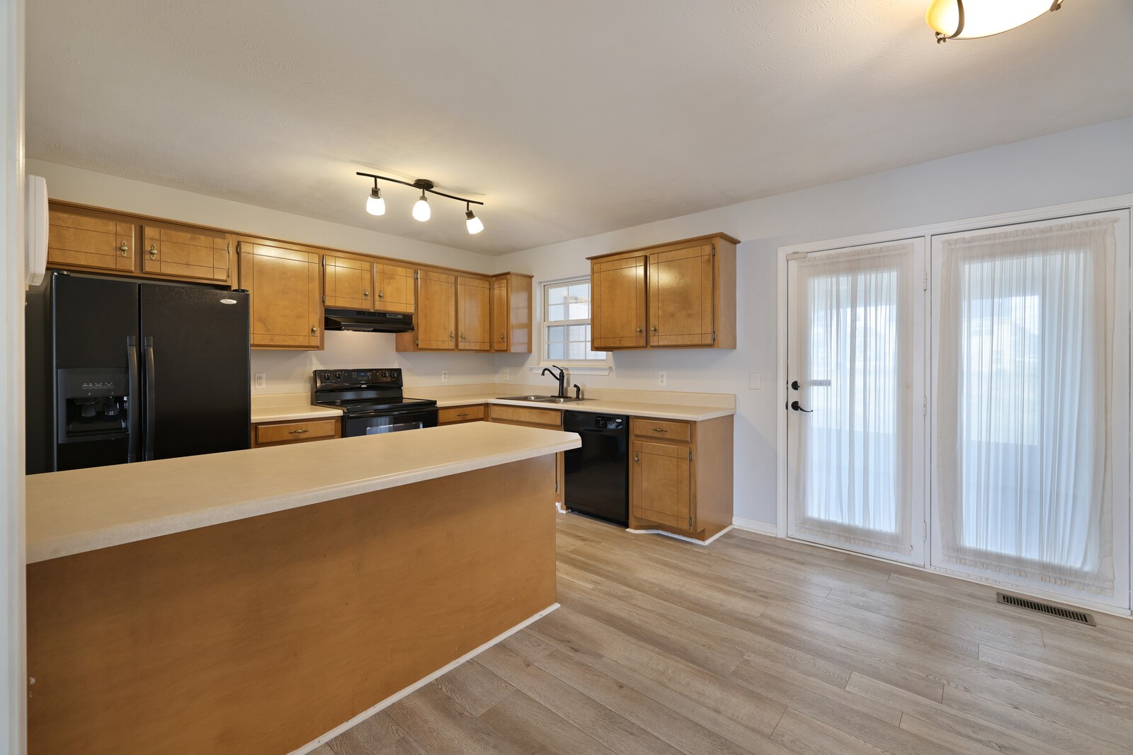 1433 Laurel Oak Dr