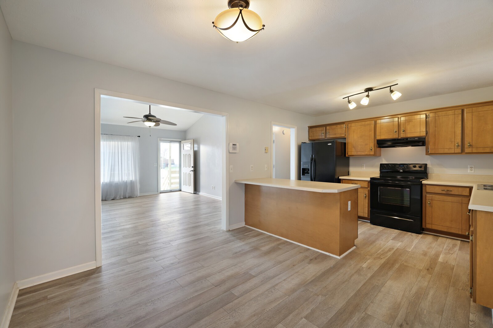 1433 Laurel Oak Dr