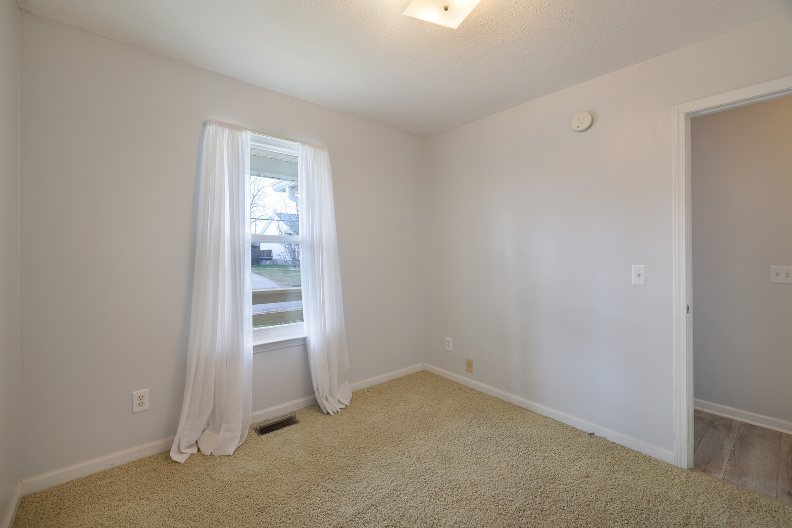 1433 Laurel Oak Dr