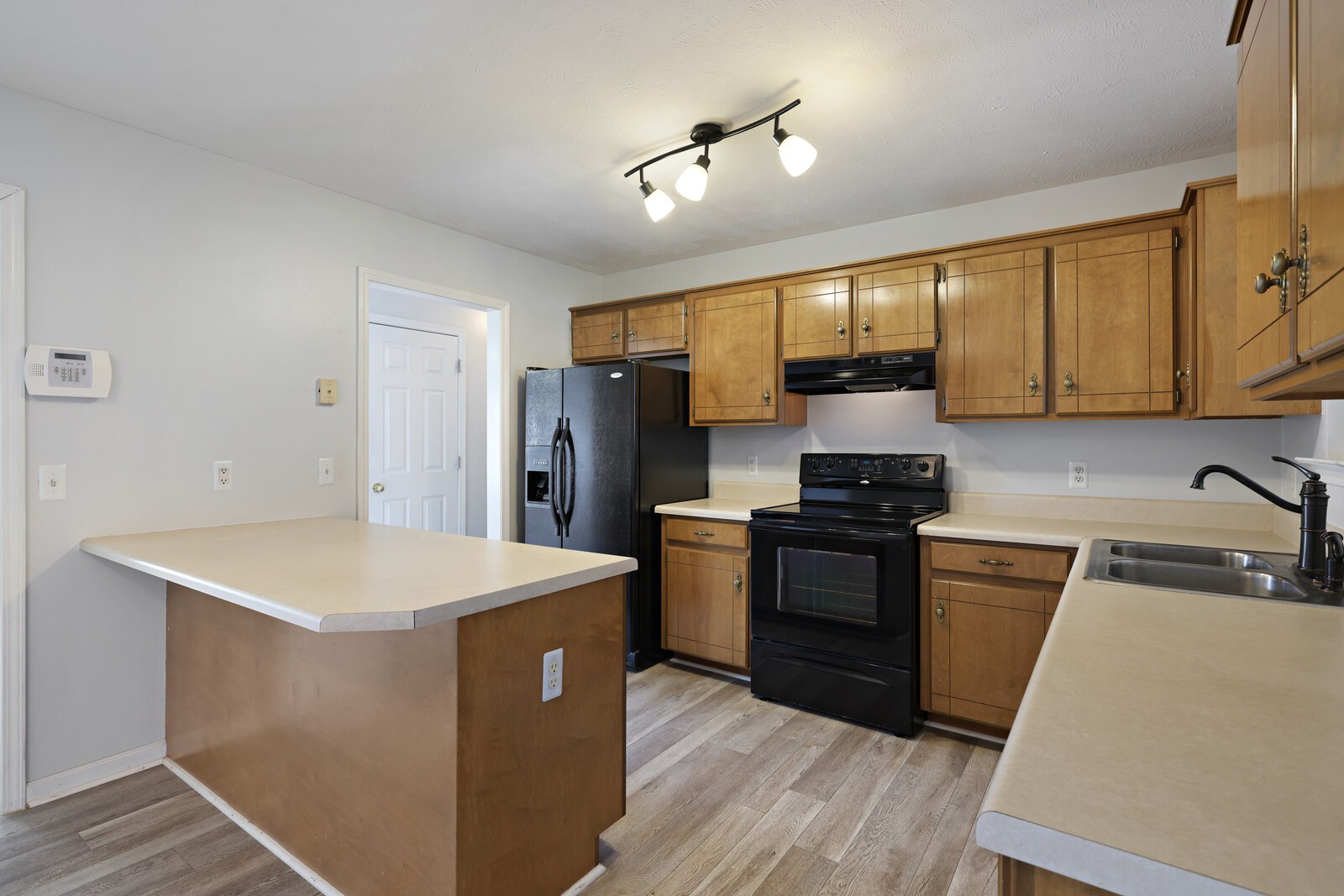 1433 Laurel Oak Dr