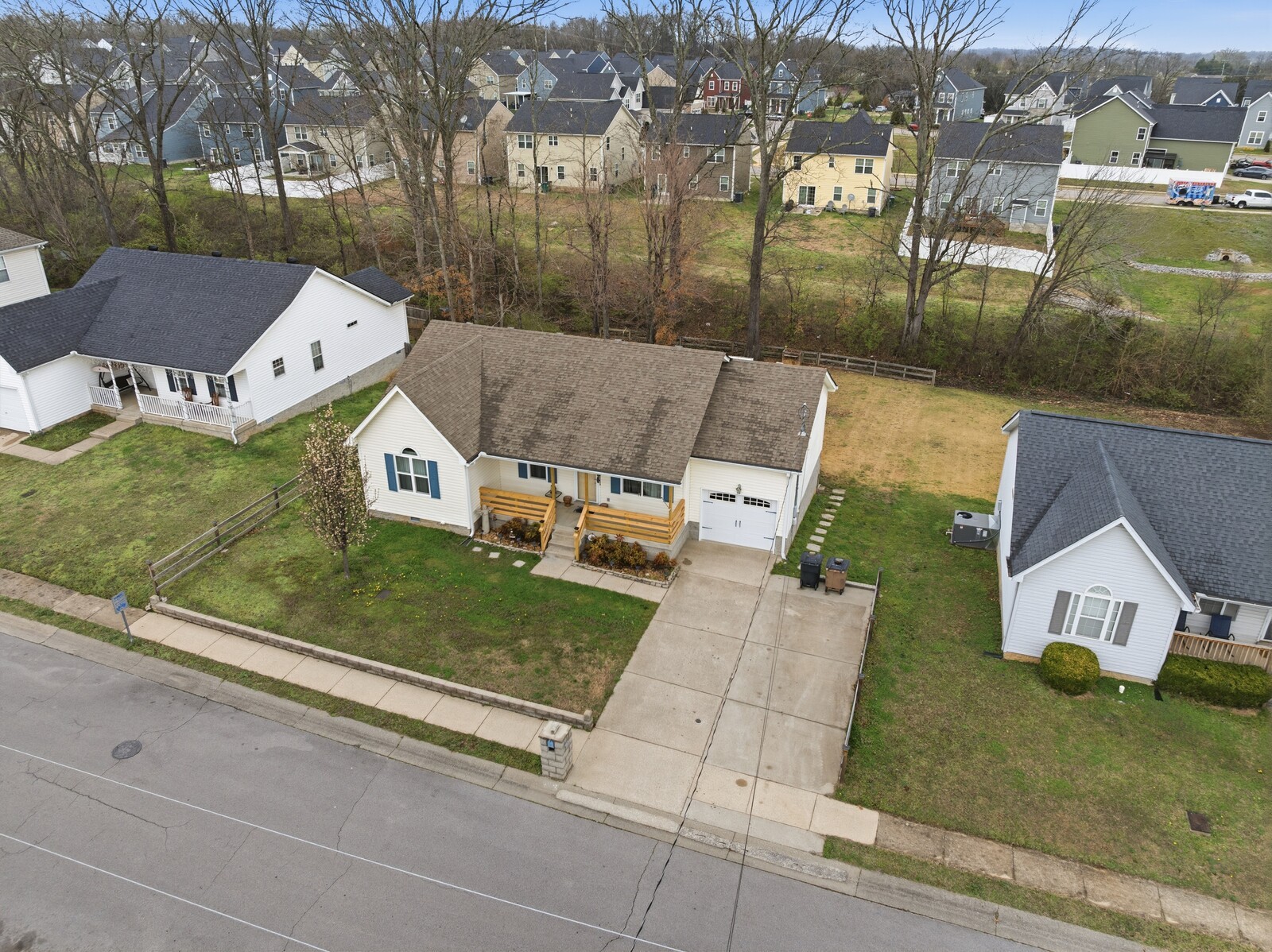1433 Laurel Oak Dr
