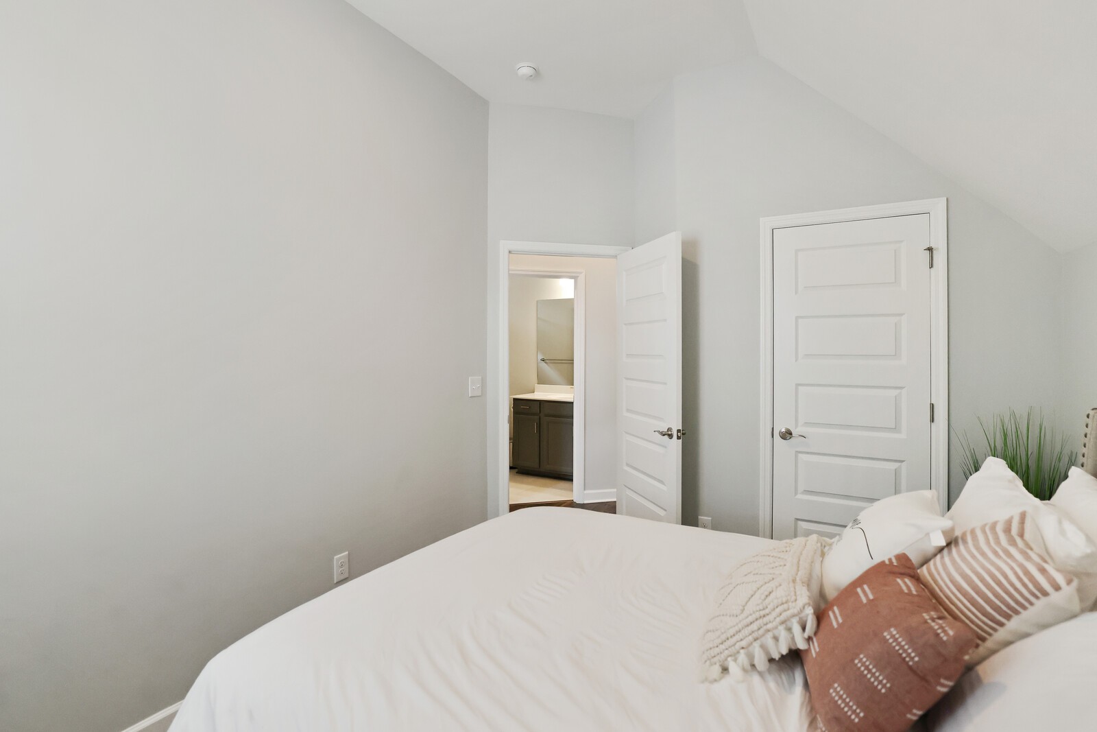 638 Parkvue Place Dr