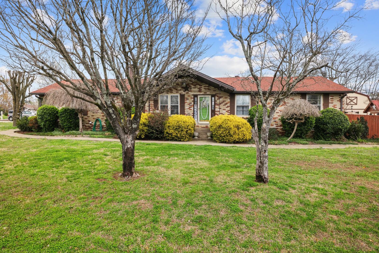 6358 Lee Ave